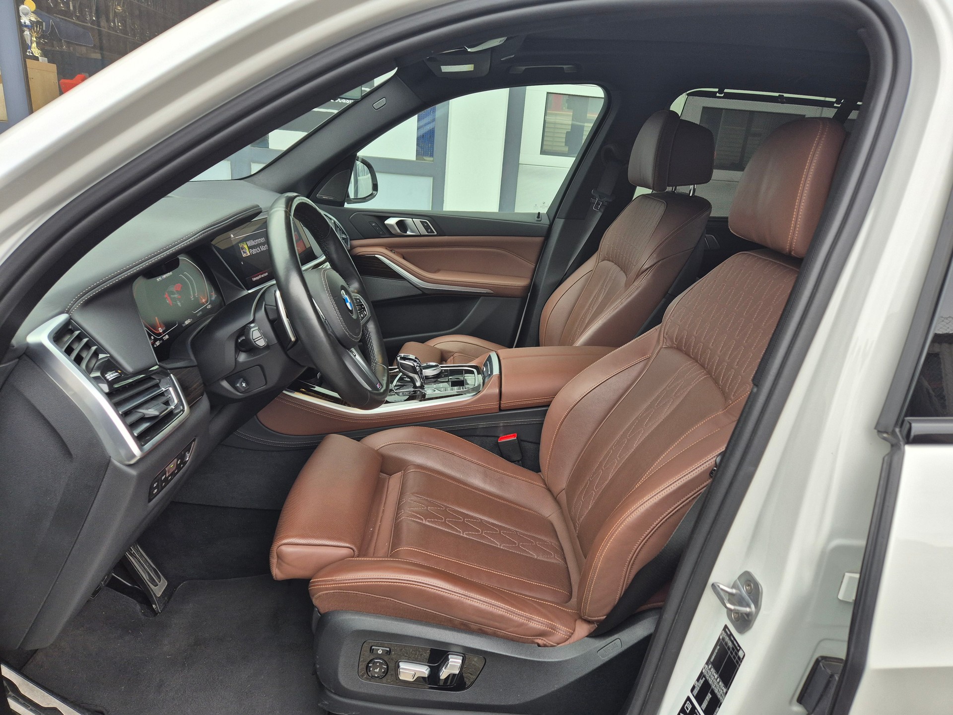 BMW X5 xDrive M50d Steptronic-image-9