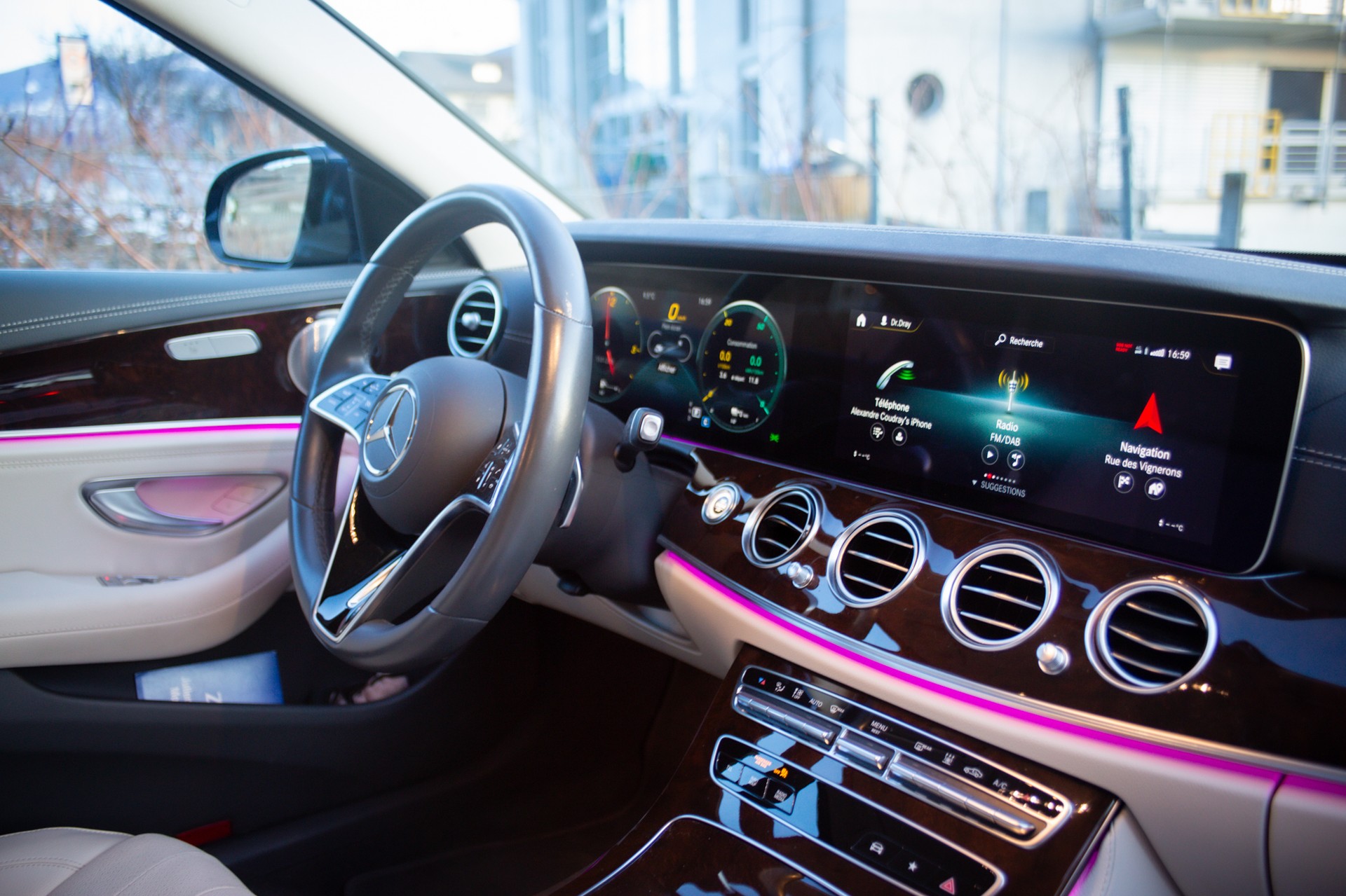 MERCEDES-BENZ E 300 e Exclusive 9G-Tronic-image-1