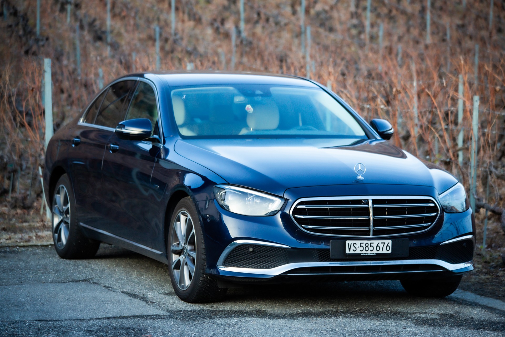 MERCEDES-BENZ E 300 e Exclusive 9G-Tronic-image-7