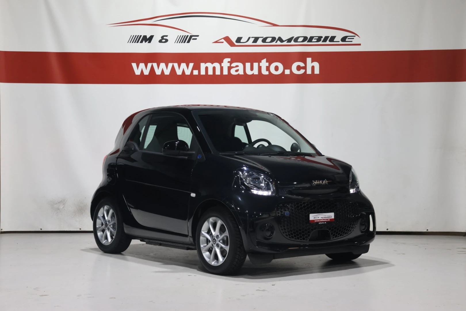 SMART Fortwo Coupé EQ Pulse-showroom-element-2