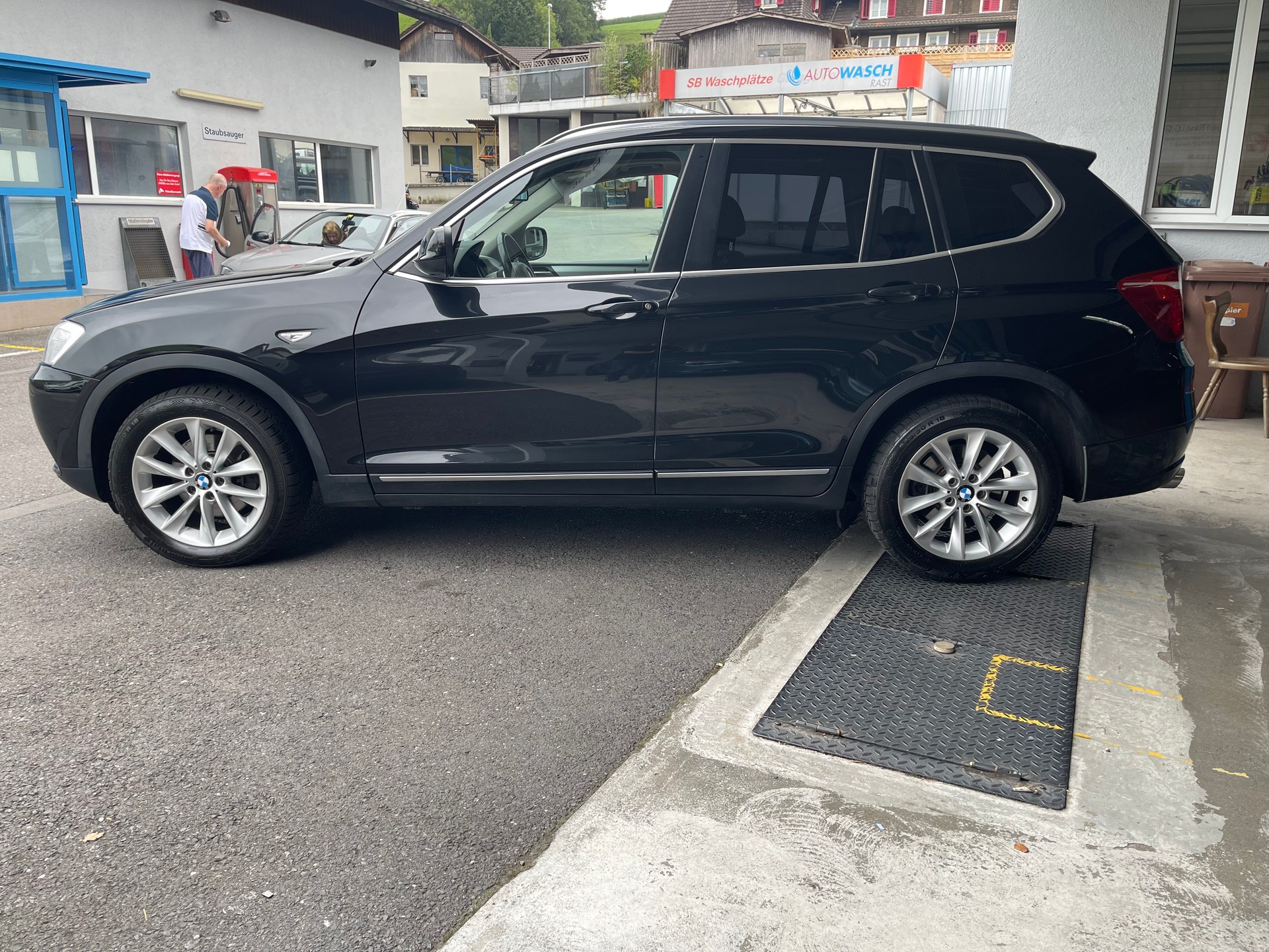 BMW X3 xDrive 35i Steptronic-showroom-element-1