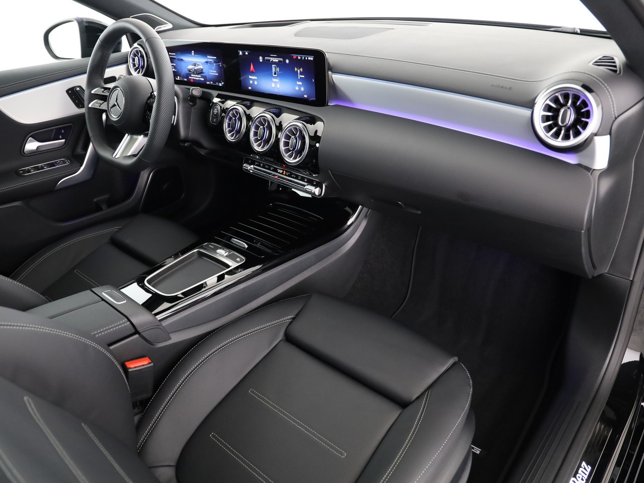 MERCEDES-BENZ A 250 4Matic 8G-DCT-image-9