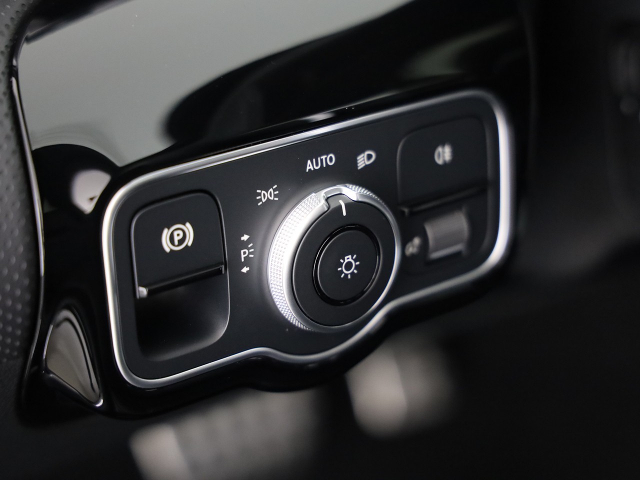 MERCEDES-BENZ A 250 4Matic 8G-DCT-image-16