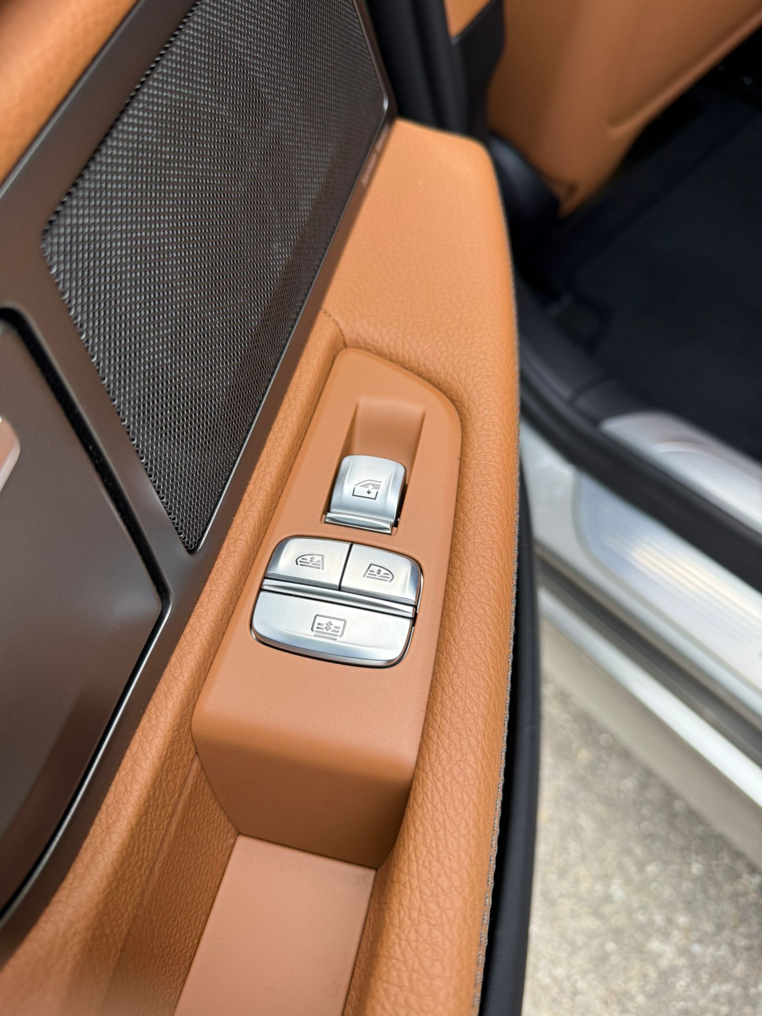 BMW 730d xDrive M Sport Steptronic-image-12