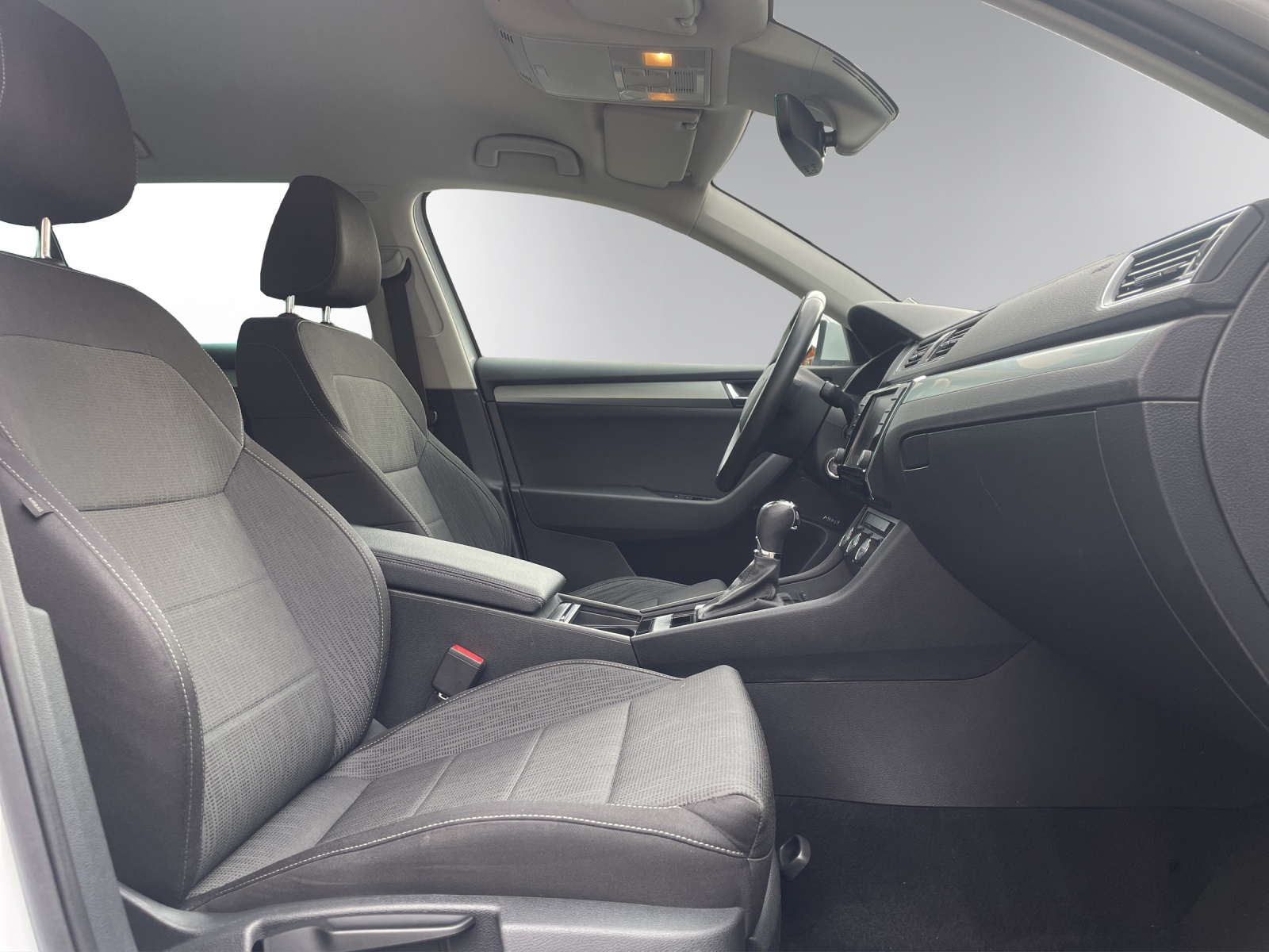 SKODA Superb Combi 1.4 TSI ACT AmbitionDSG-image-10