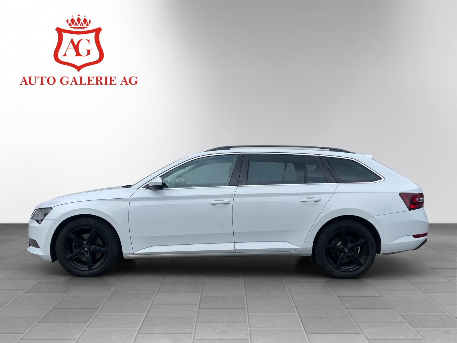 SKODA Superb Combi 1.4 TSI ACT AmbitionDSG-showroom-element-1