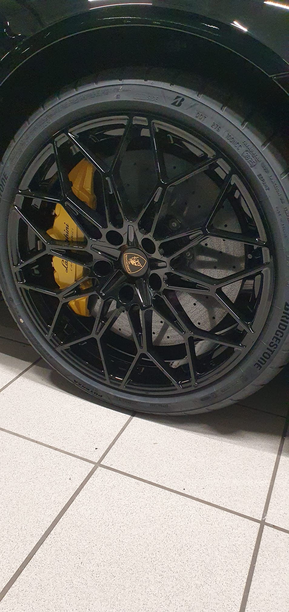 LAMBORGHINI Temerario HPEV-image-12