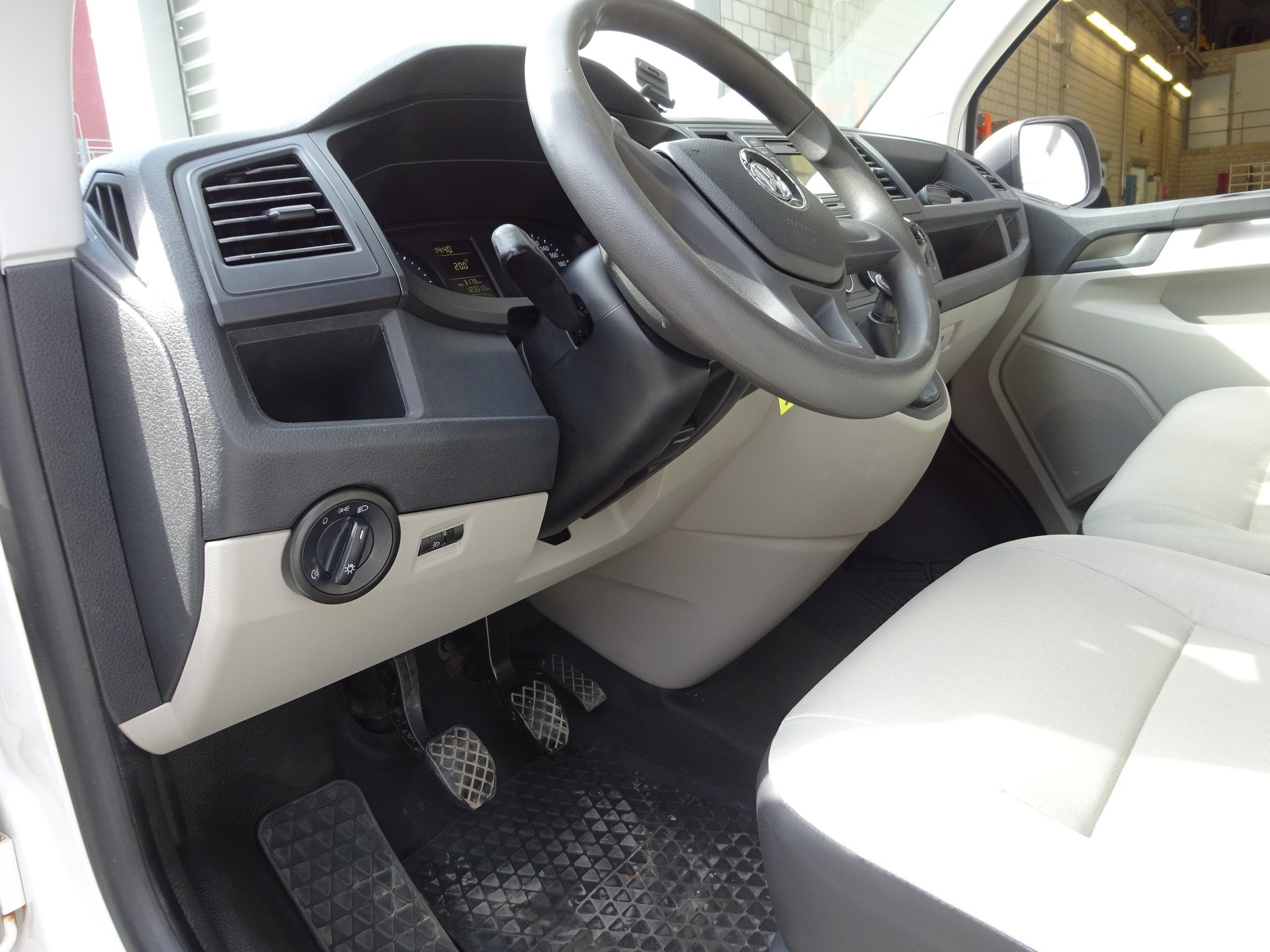 VW T6 2.0 TDI 4Motion-image-20