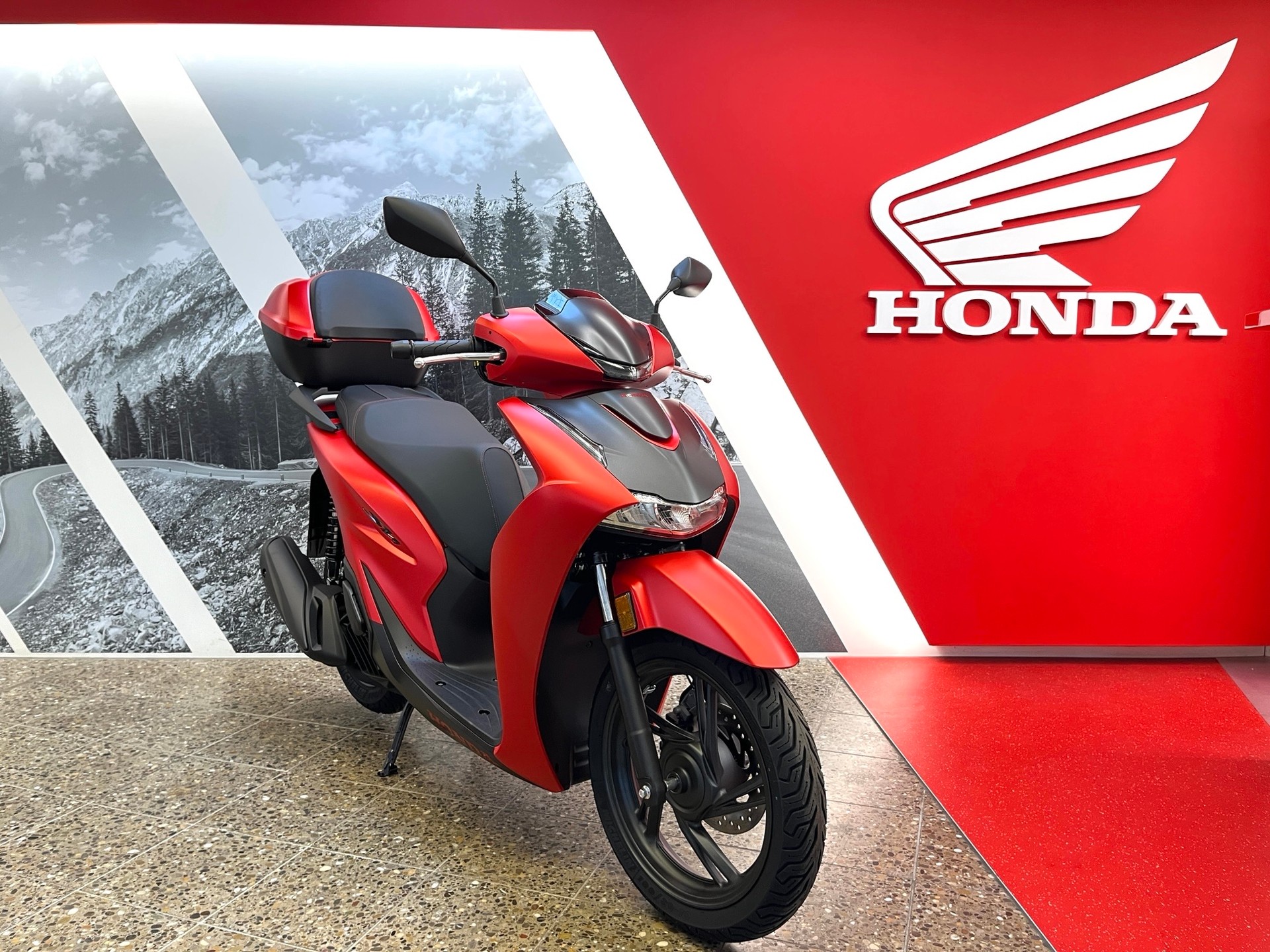 HONDA SH 125 AD Special Edition mit Top-Box-image-2