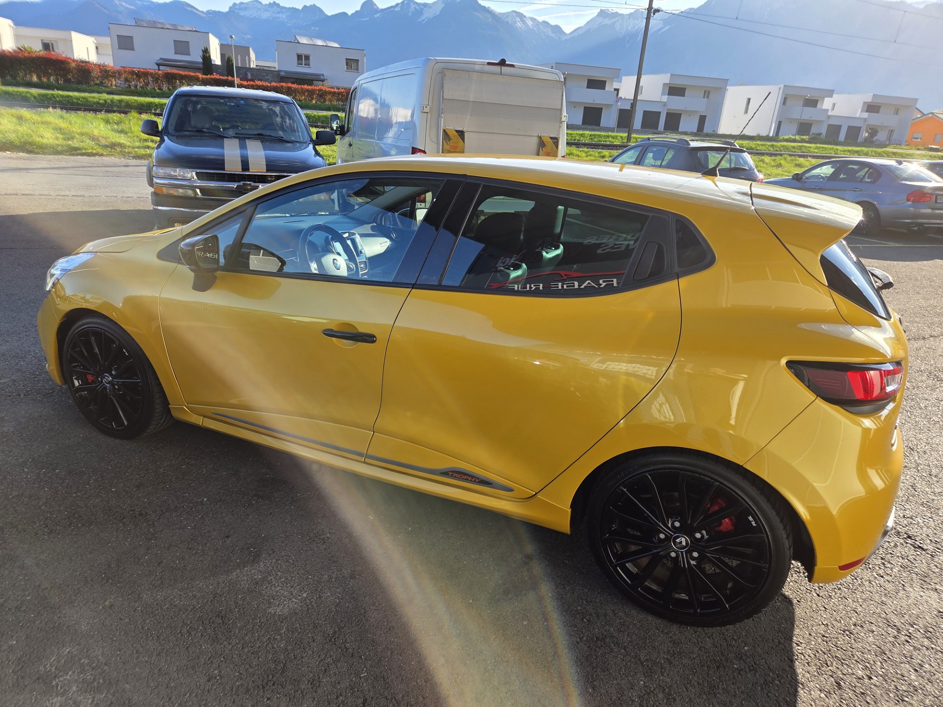 RENAULT Clio 1.6 T RS 220 Trophy EDC-showroom-element-3