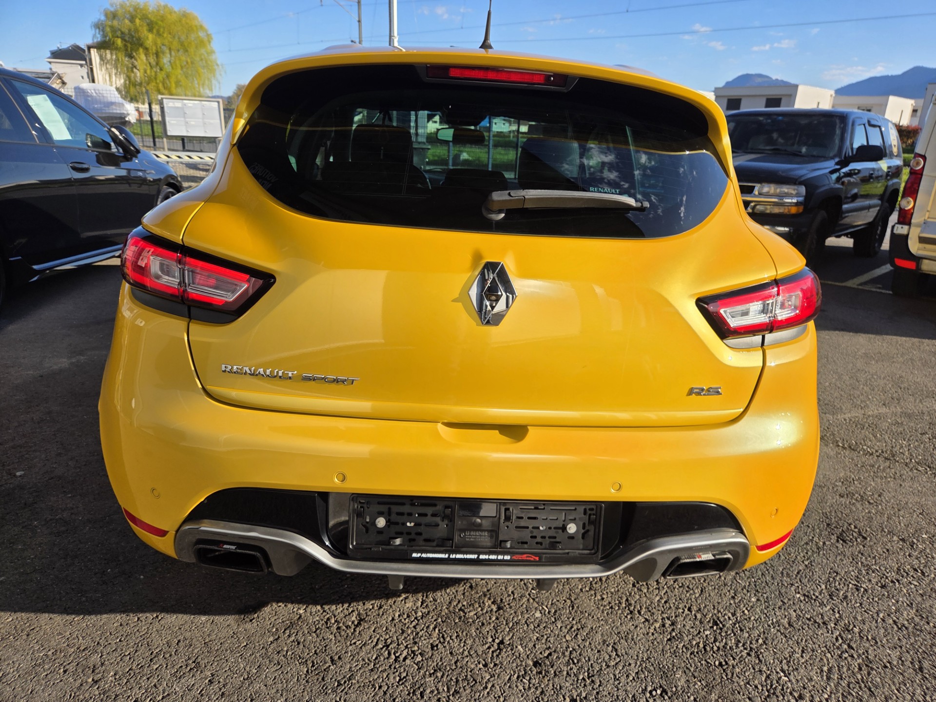 RENAULT Clio 1.6 T RS 220 Trophy EDC-image-6