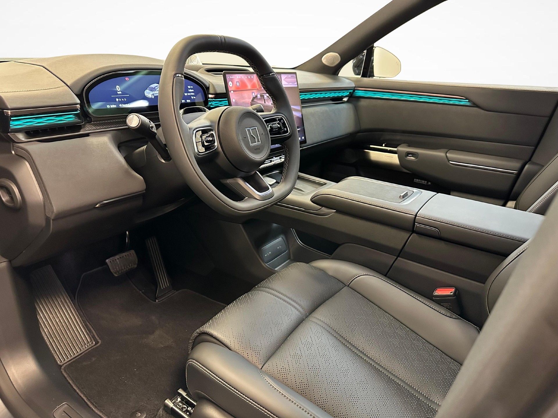 ZEEKR 7X Privilege AWD-showroom-element-3