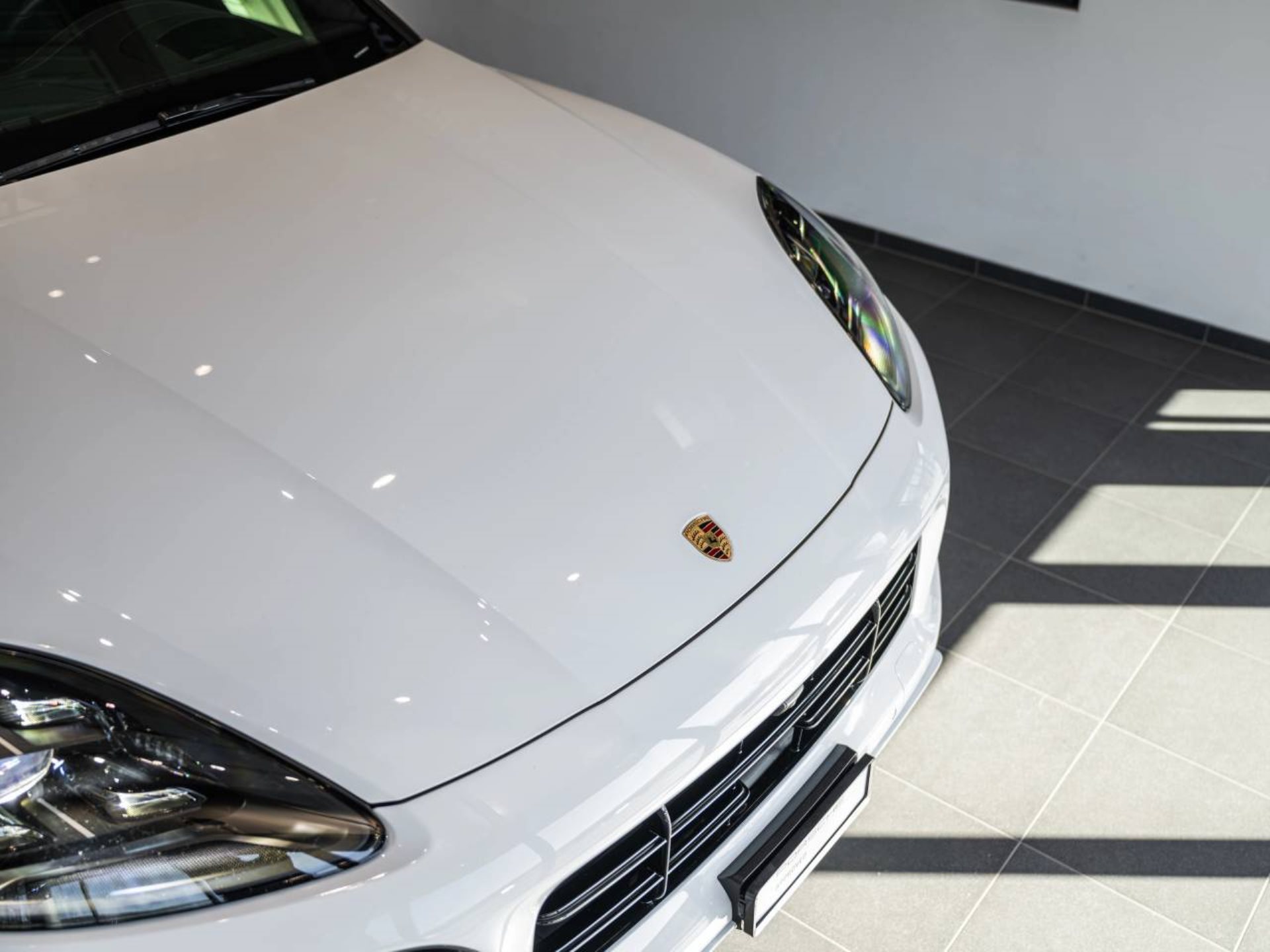 PORSCHE Cayenne Turbo S E-Hybrid Coupé-image-24