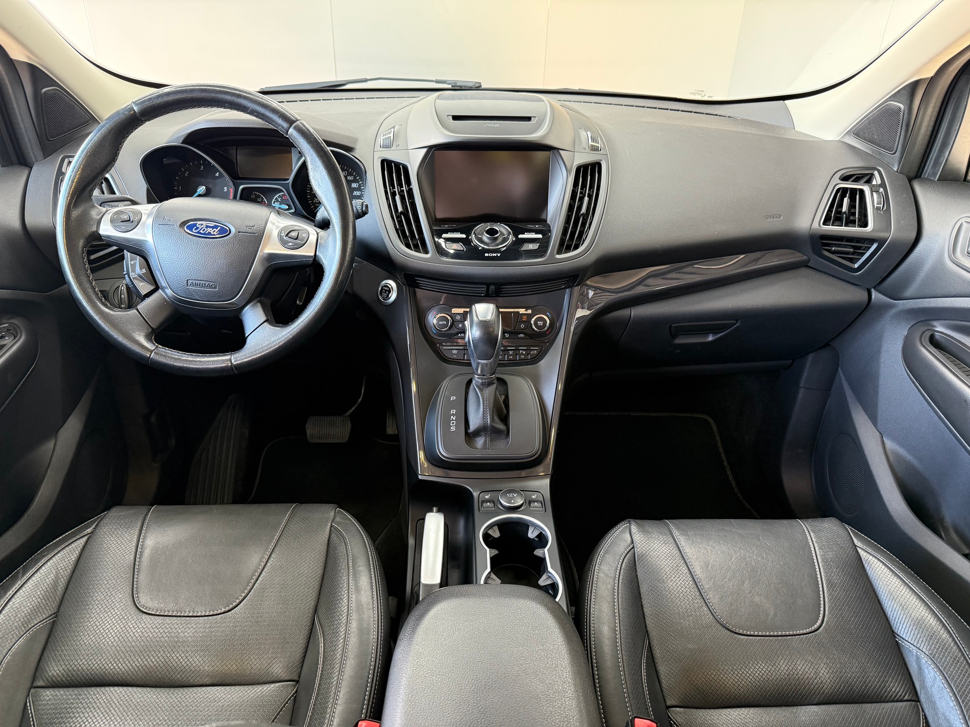FORD Kuga 2.0 TDCi Titanium S 4WD PowerShift-image-11