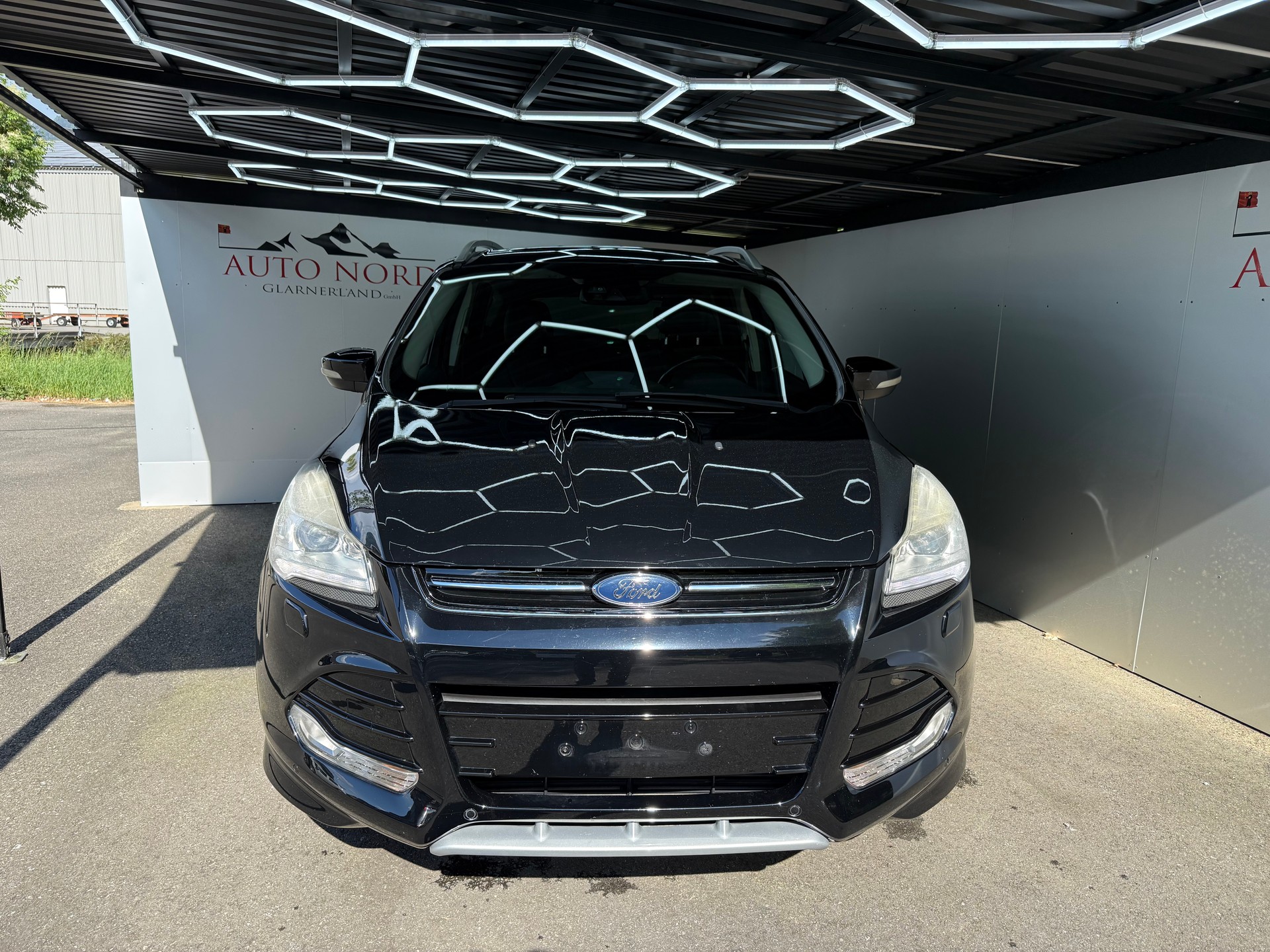 FORD Kuga 2.0 TDCi Titanium S 4WD PowerShift-showroom-element-1