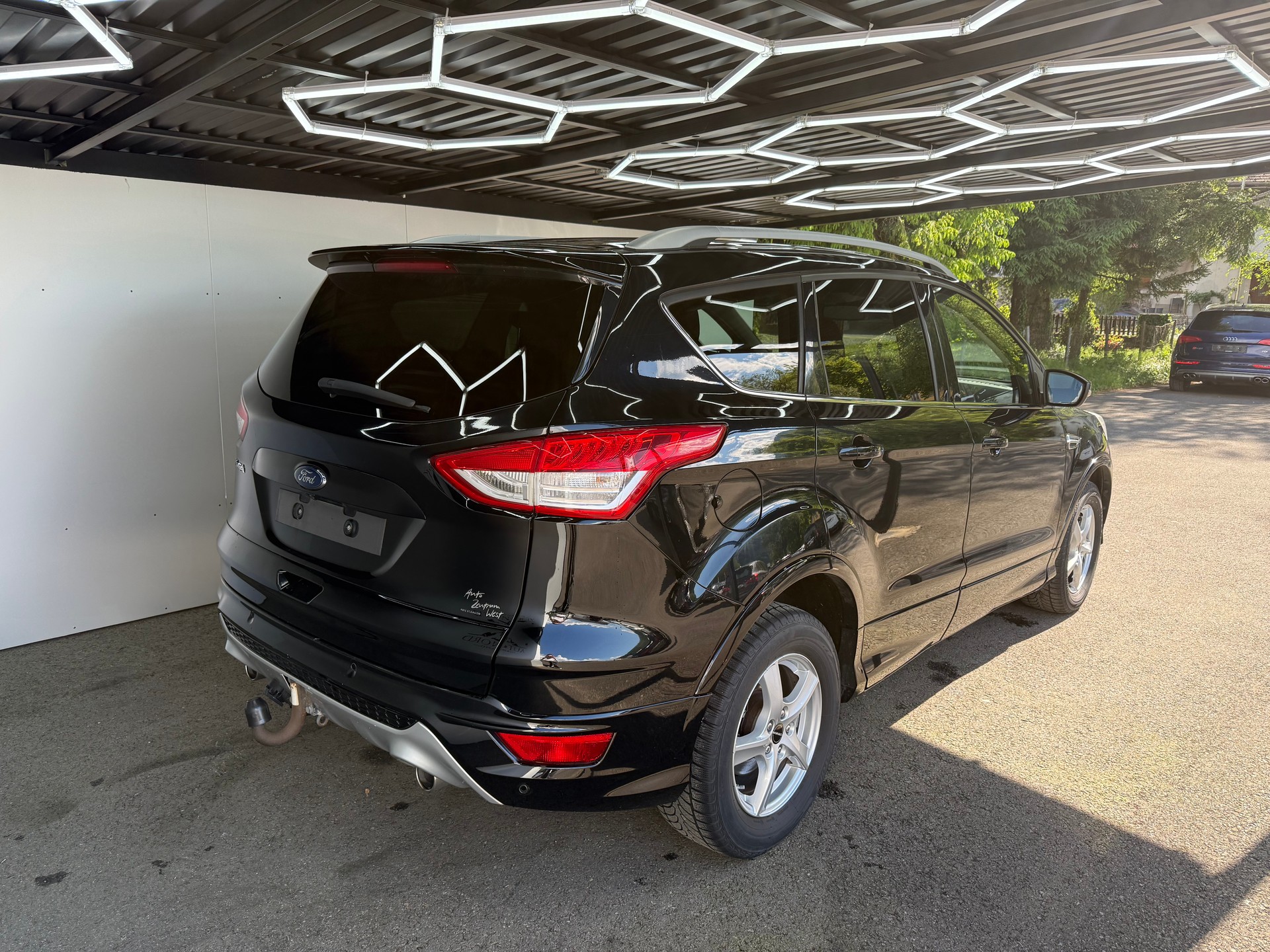 FORD Kuga 2.0 TDCi Titanium S 4WD PowerShift-image-5