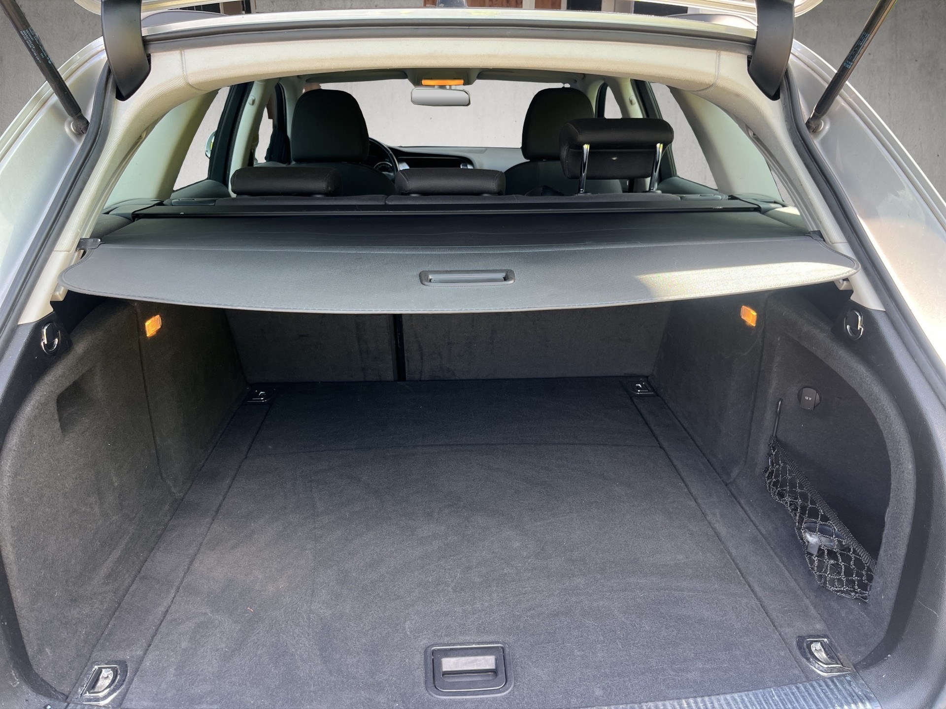 AUDI A4 Avant 1.8 TFSI multitronic-image-12