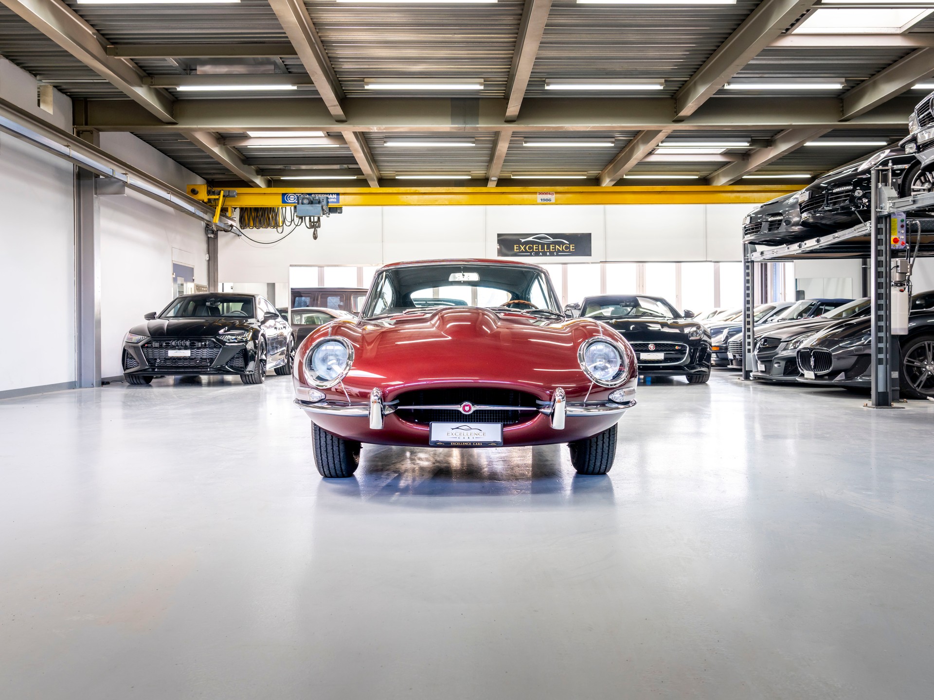 JAGUAR E TYPE 4.2 SERIE 1.5-showroom-element-1