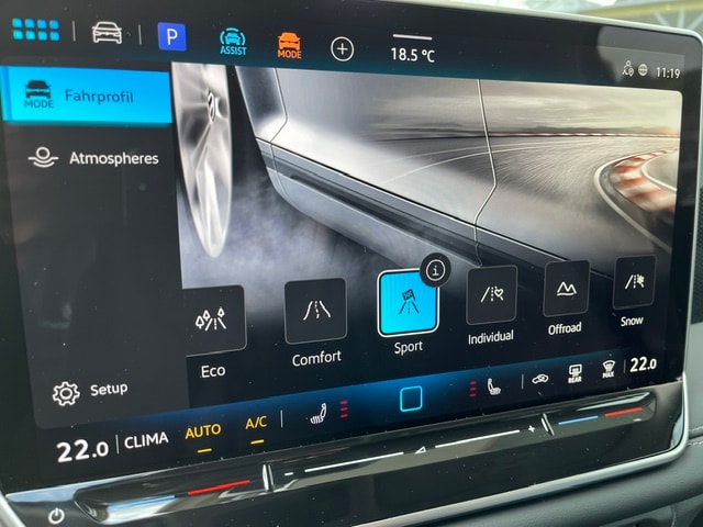 VW Tiguan 2.0 TSI DSG United 4Motion-image-11