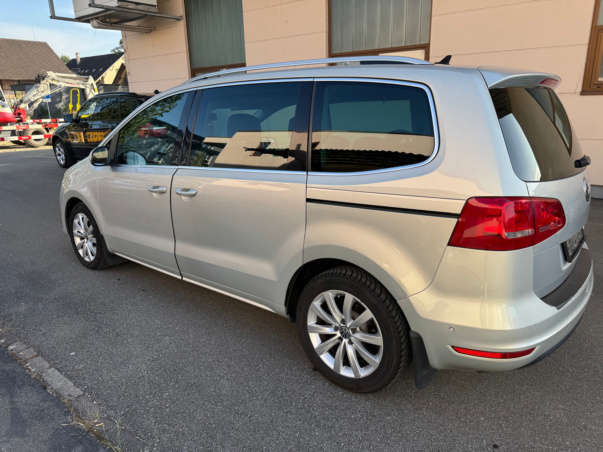 VW Sharan 2.0 TDI BlueMotion Technology Highline DSG 7 Sitze-image-2
