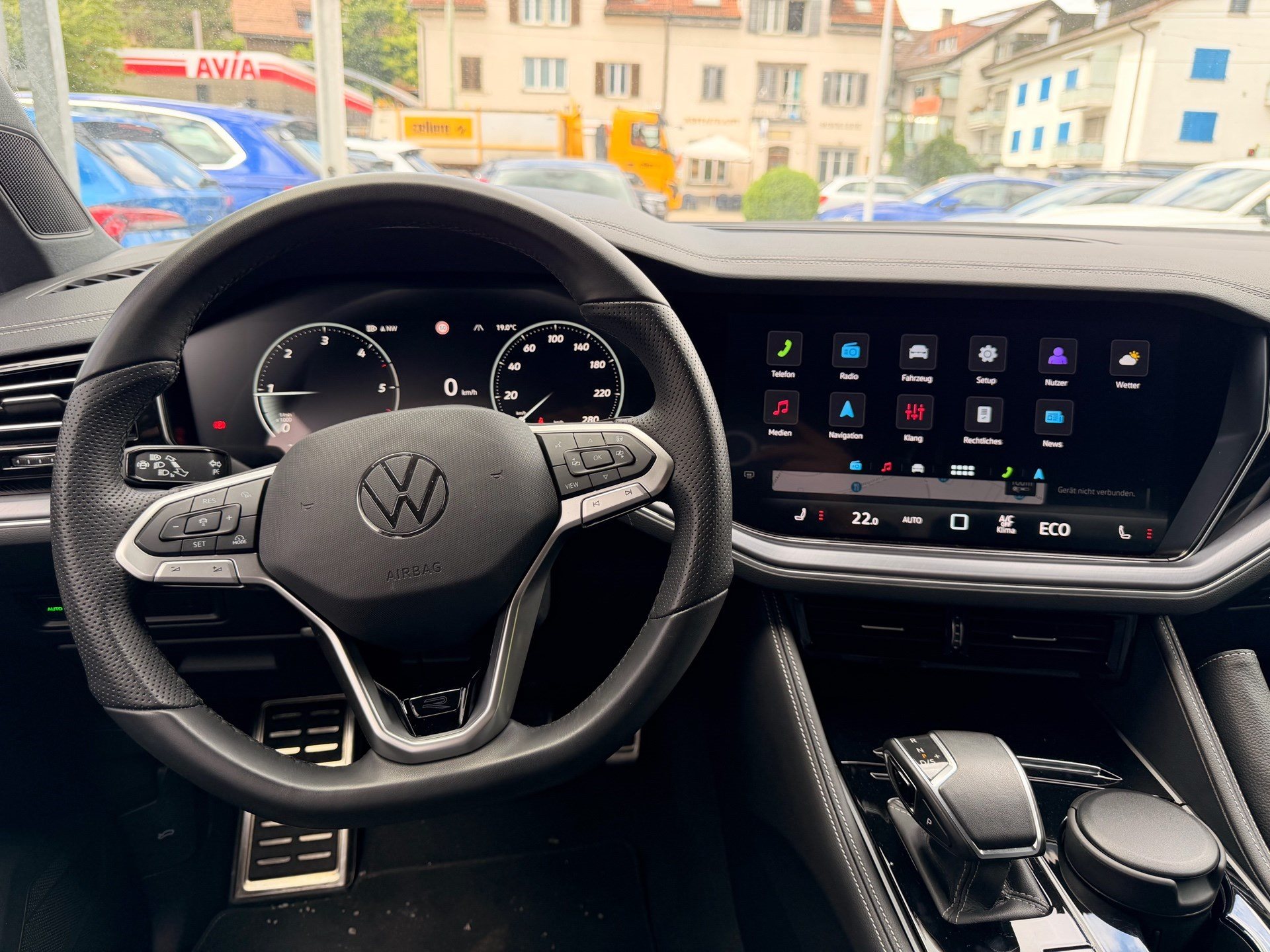 VW Touareg 3.0 TDI 4Motion R-Line *** TOPAUSSTATTUNG ZUM UNSCHLAGBAREN PREIS ***-image-8