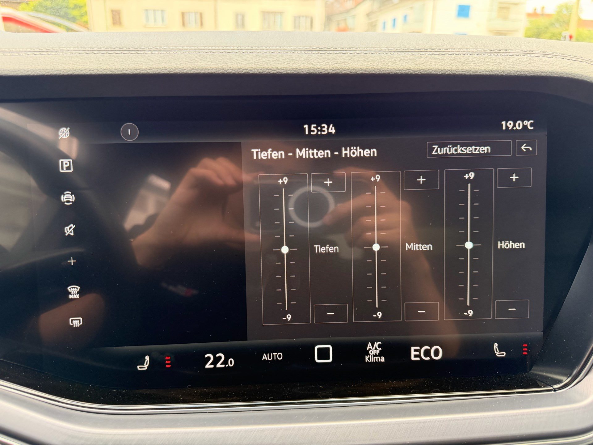 VW Touareg 3.0 TDI 4Motion R-Line *** TOPAUSSTATTUNG ZUM UNSCHLAGBAREN PREIS ***-image-16