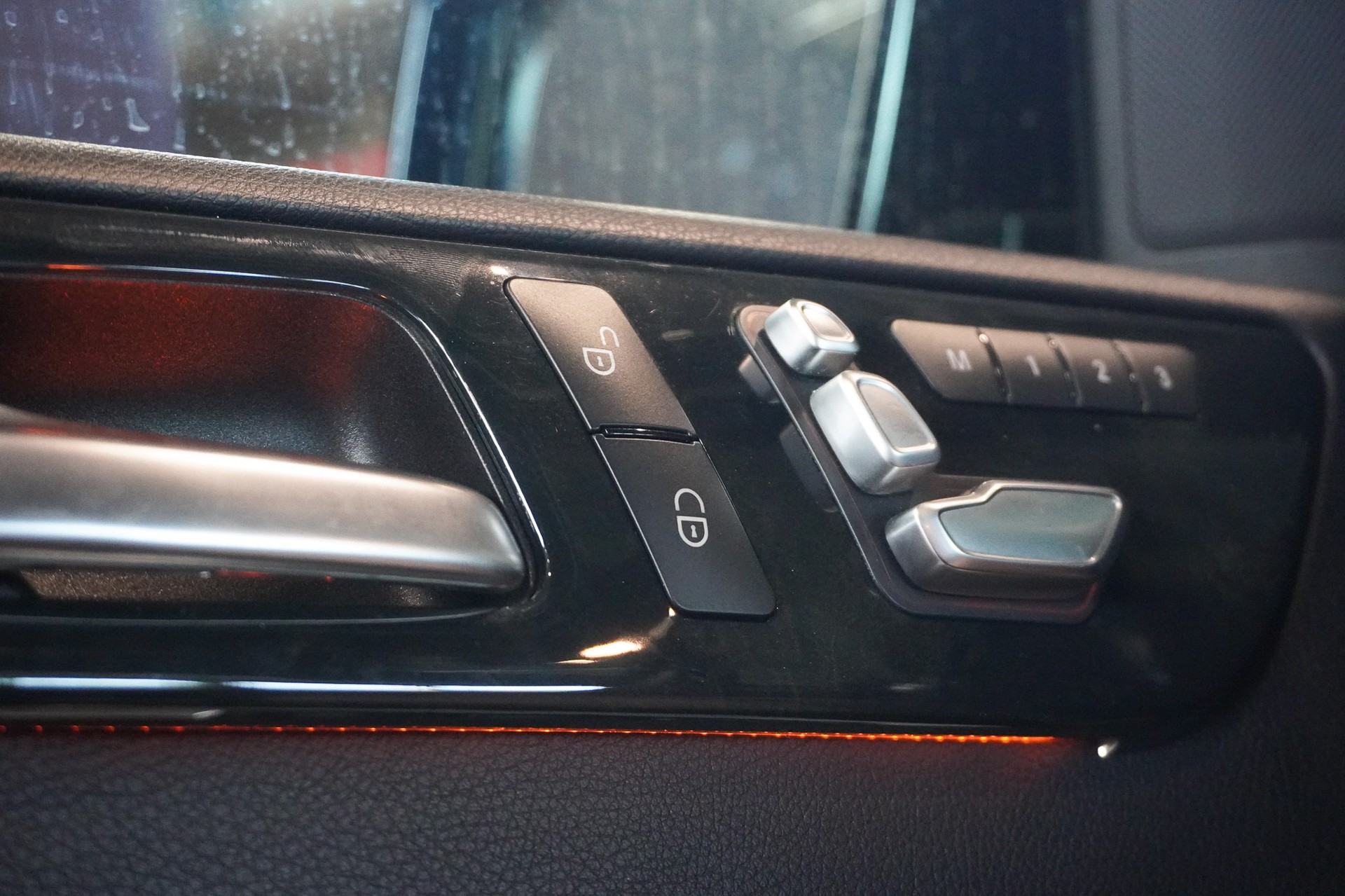 MERCEDES-BENZ GLE Coupé 400 4Matic 9G-Tronic-image-11