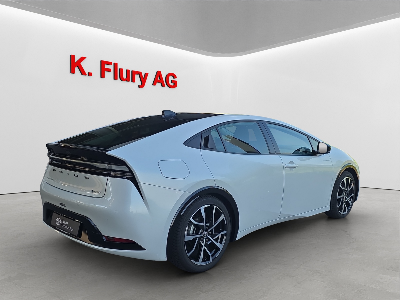 TOYOTA Prius 2.0 Plug-In-Hybrid Style-image-4