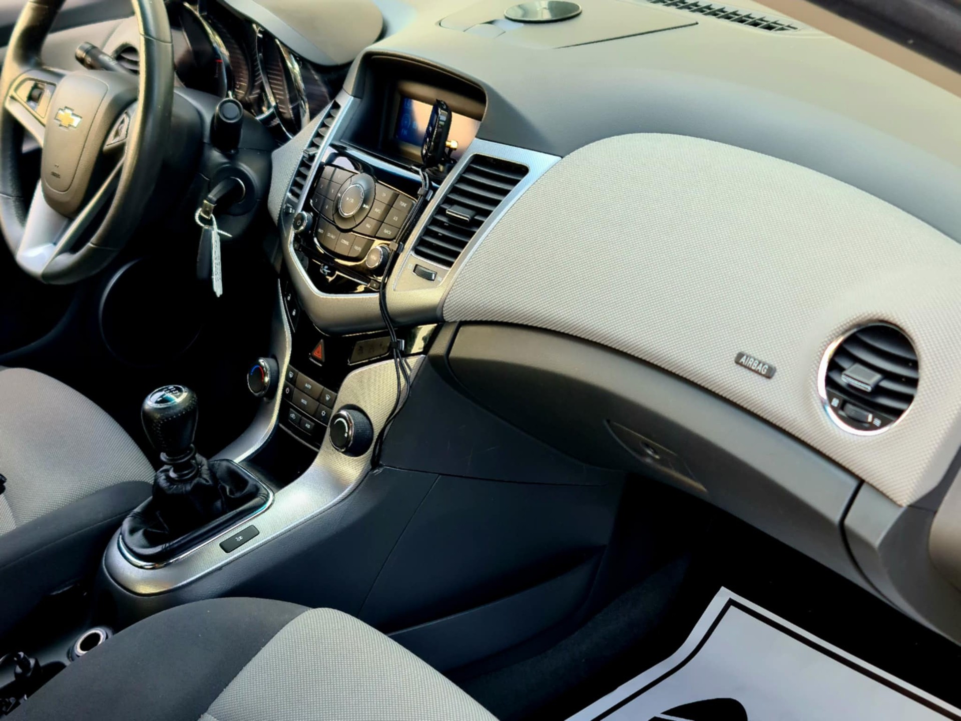 CHEVROLET Cruze 1.8 100 Edition-image-12