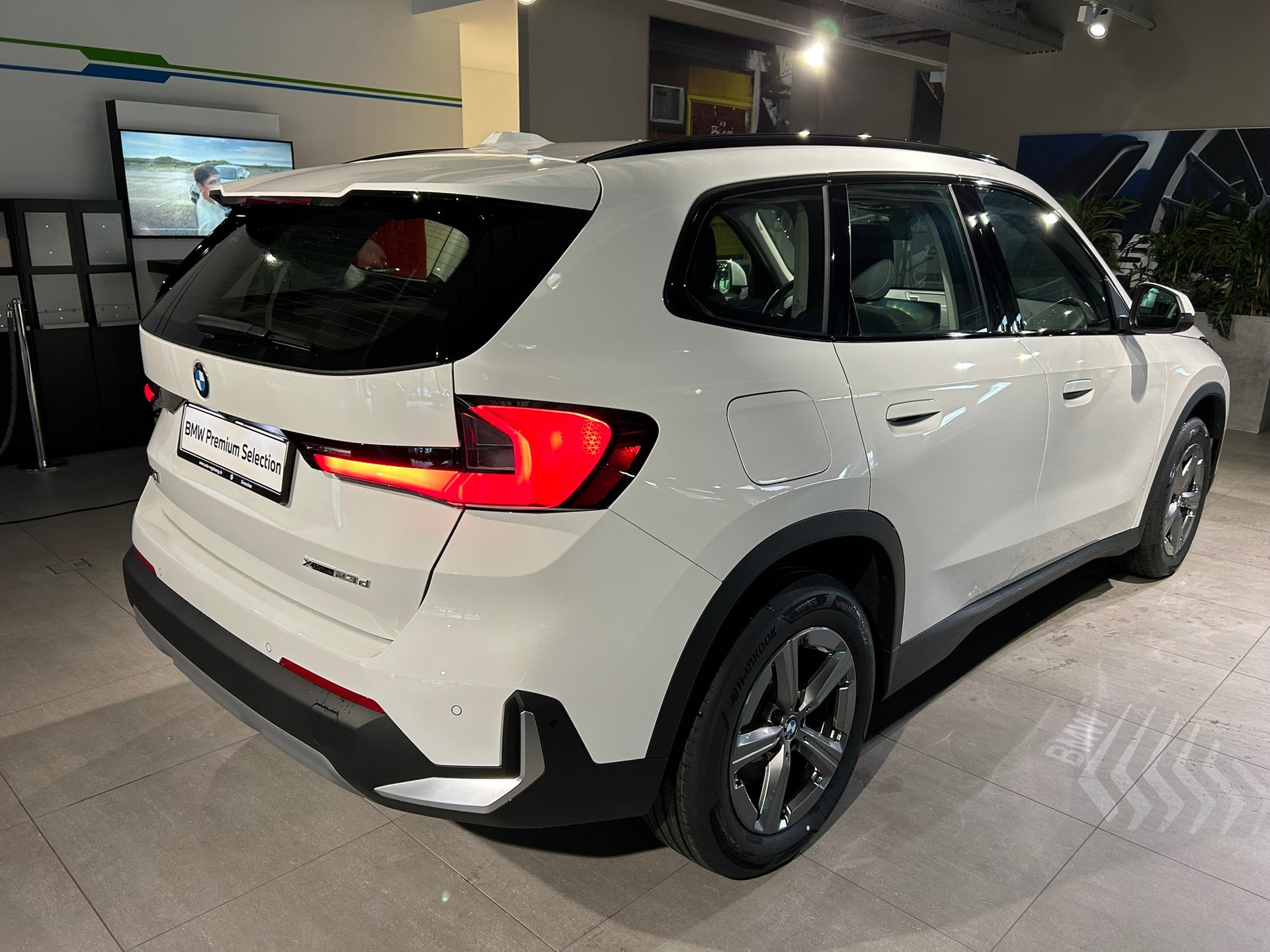 BMW X1 xDrive 23d 48V-image-13