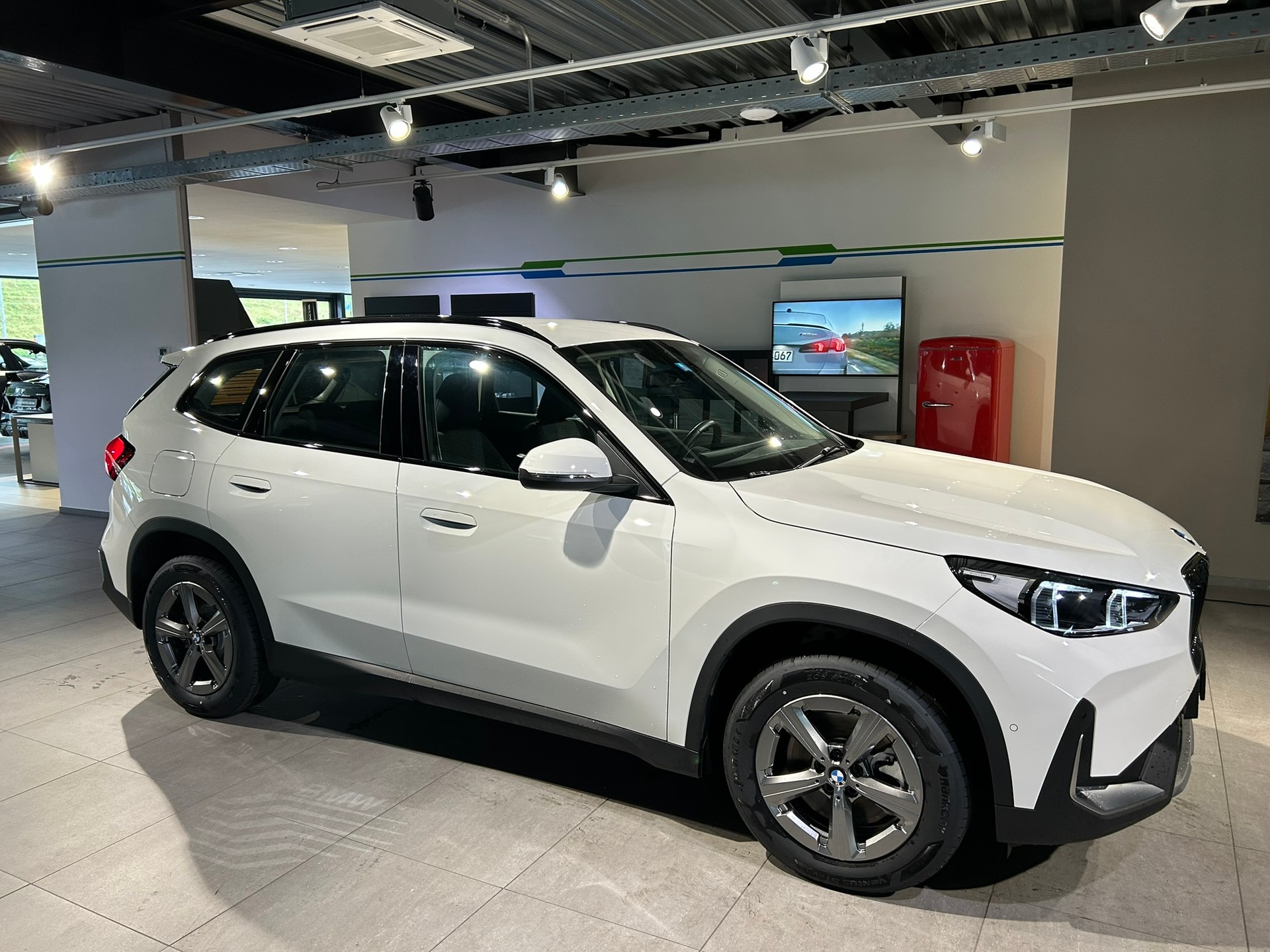 BMW X1 xDrive 23d 48V-image-5