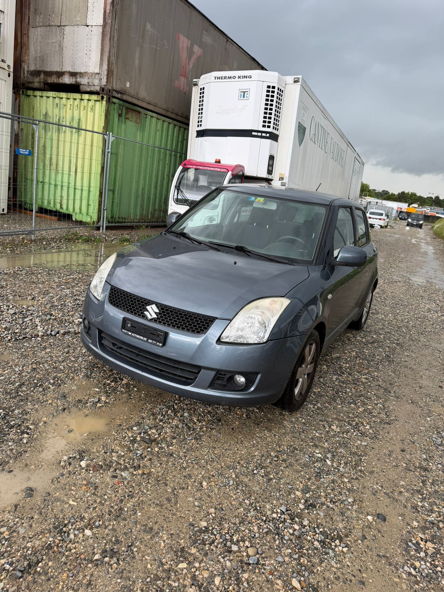 SUZUKI Swift 1.3i 16V GL Top