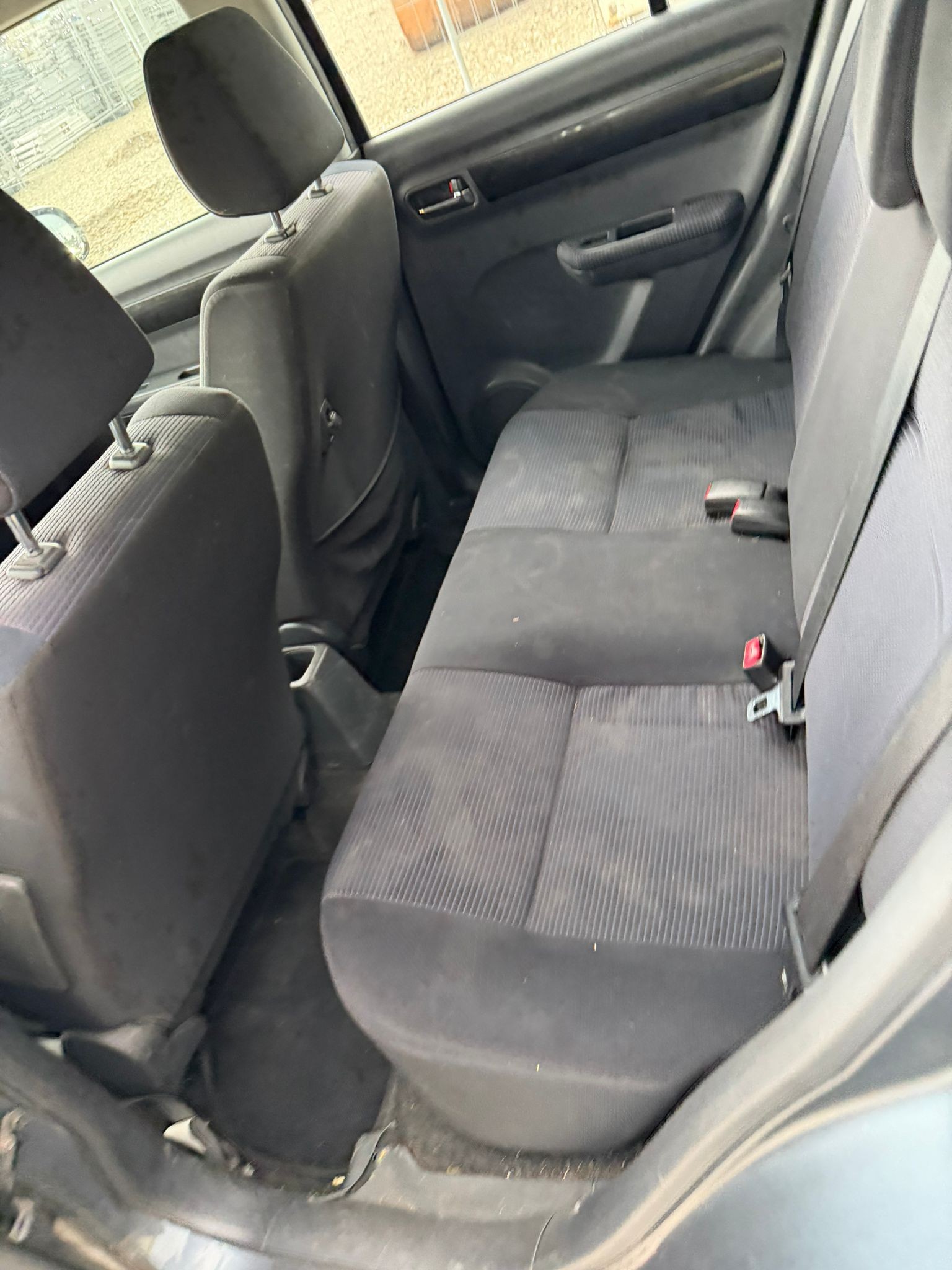 SUZUKI Swift 1.3i 16V GL Top-image-6