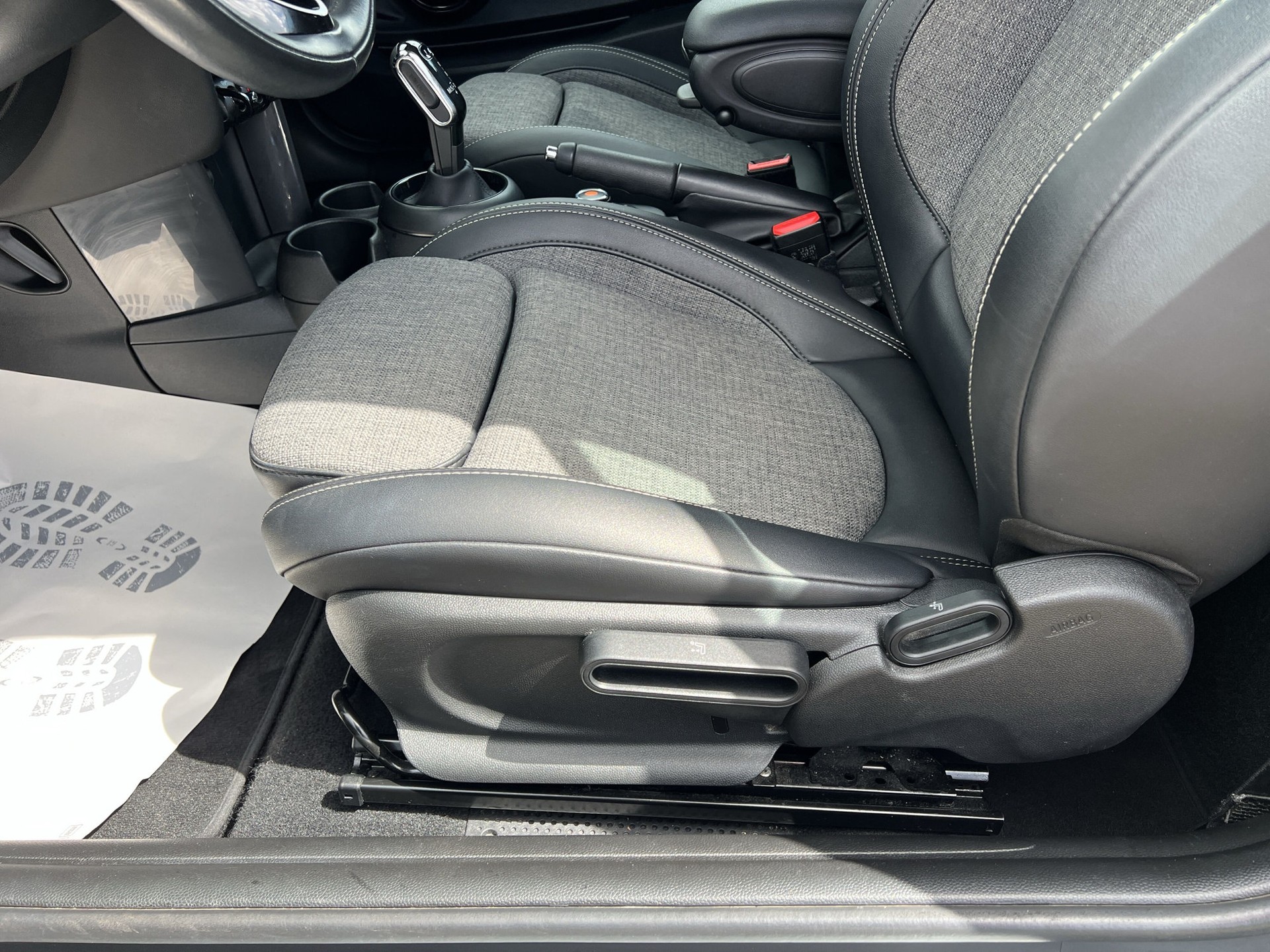 MINI Cooper Cabriolet DKG-image-18