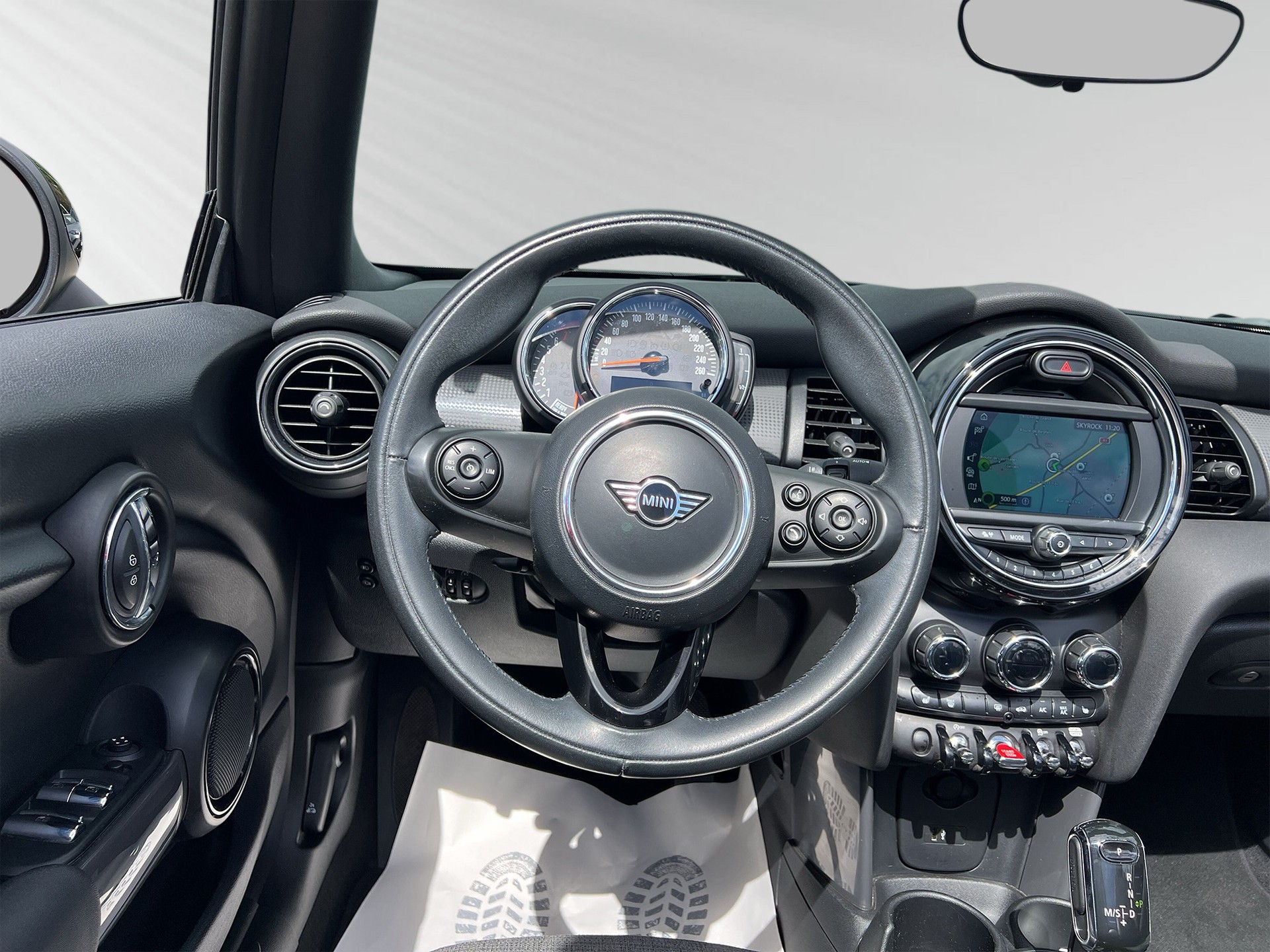 MINI Cooper Cabriolet DKG-image-4