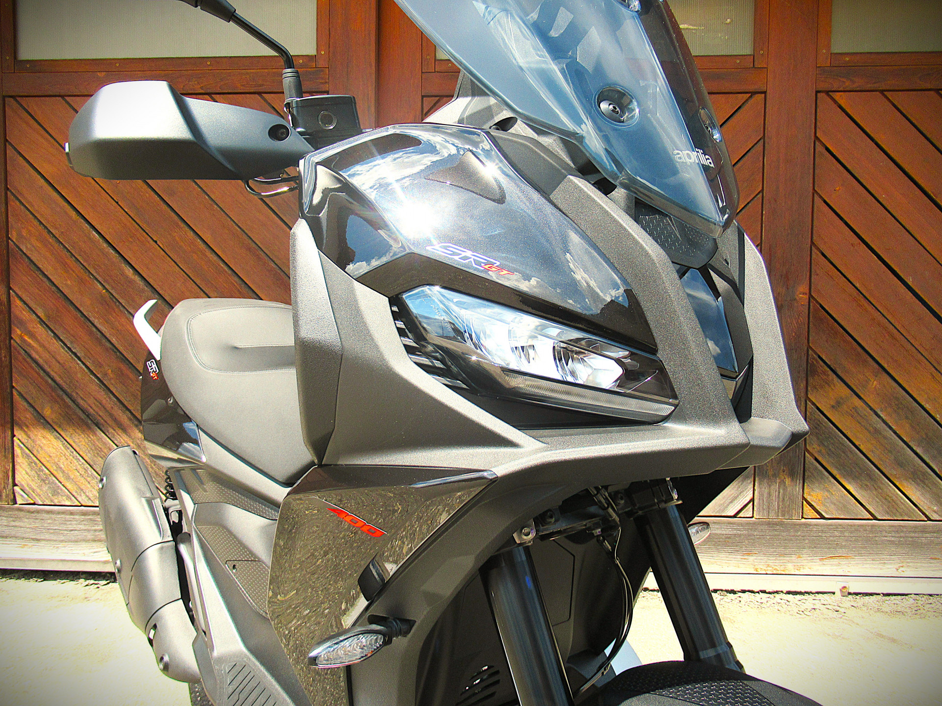 APRILIA SR GT 400-image-7