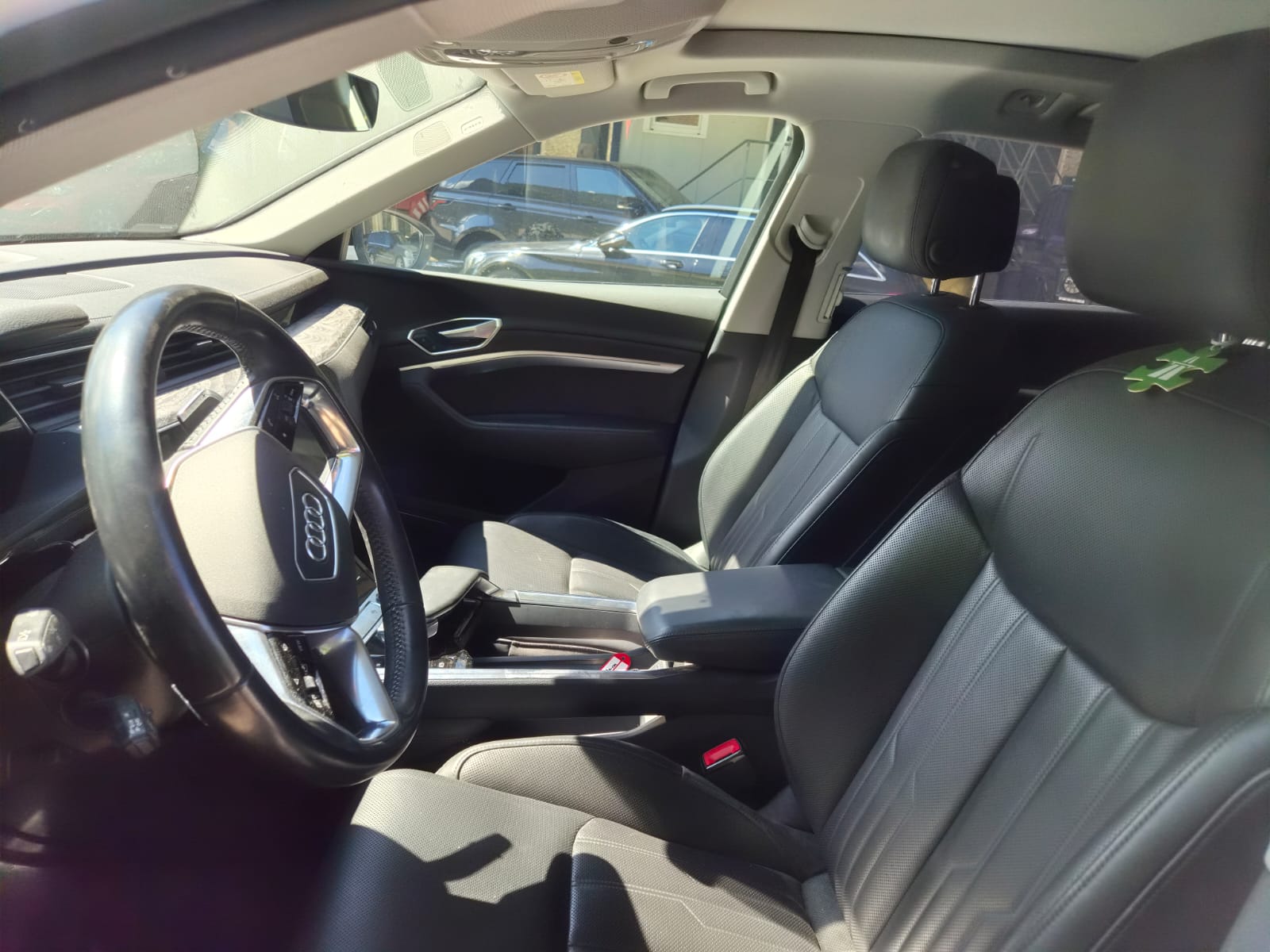 AUDI e-tron 55 Advanced quattro-image-7