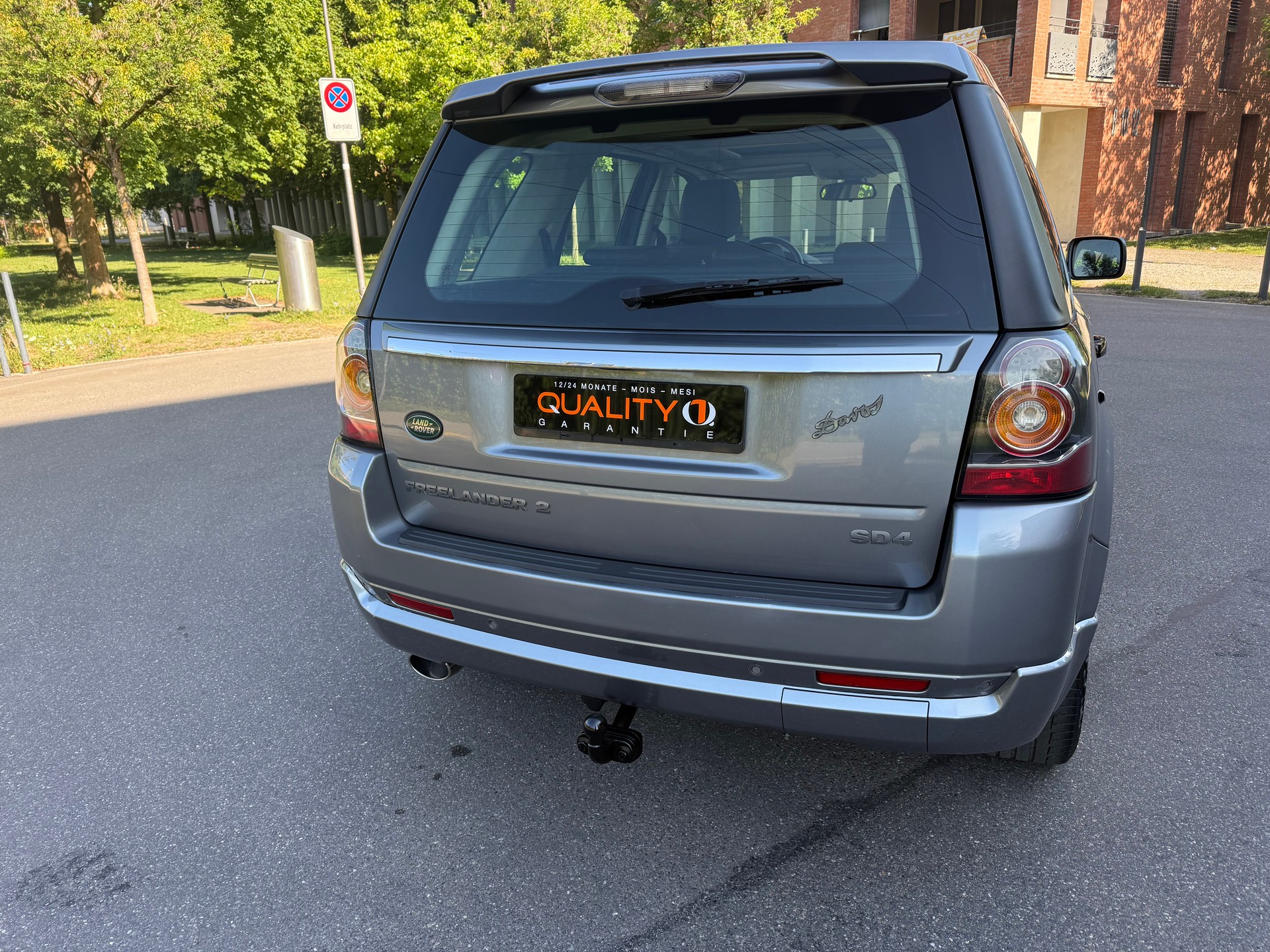 LAND ROVER Freelander 2.2 SD4 HSE Automatic-image-8