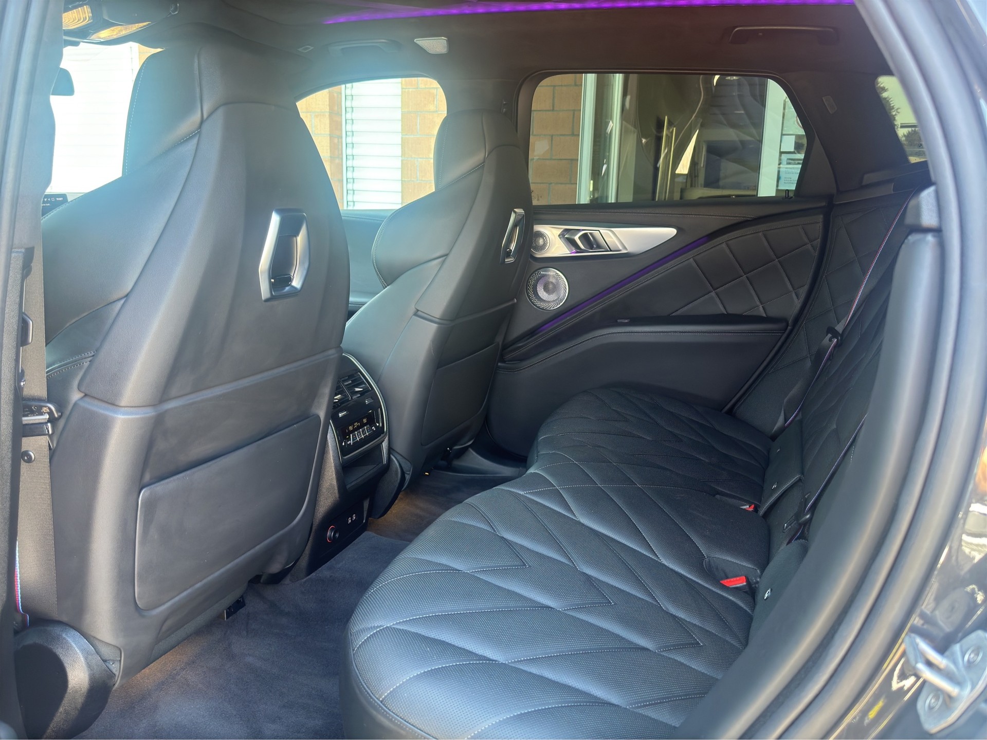 BMW XM xDrive PHEV Steptronic (CH) INDIVIDUAL-image-12