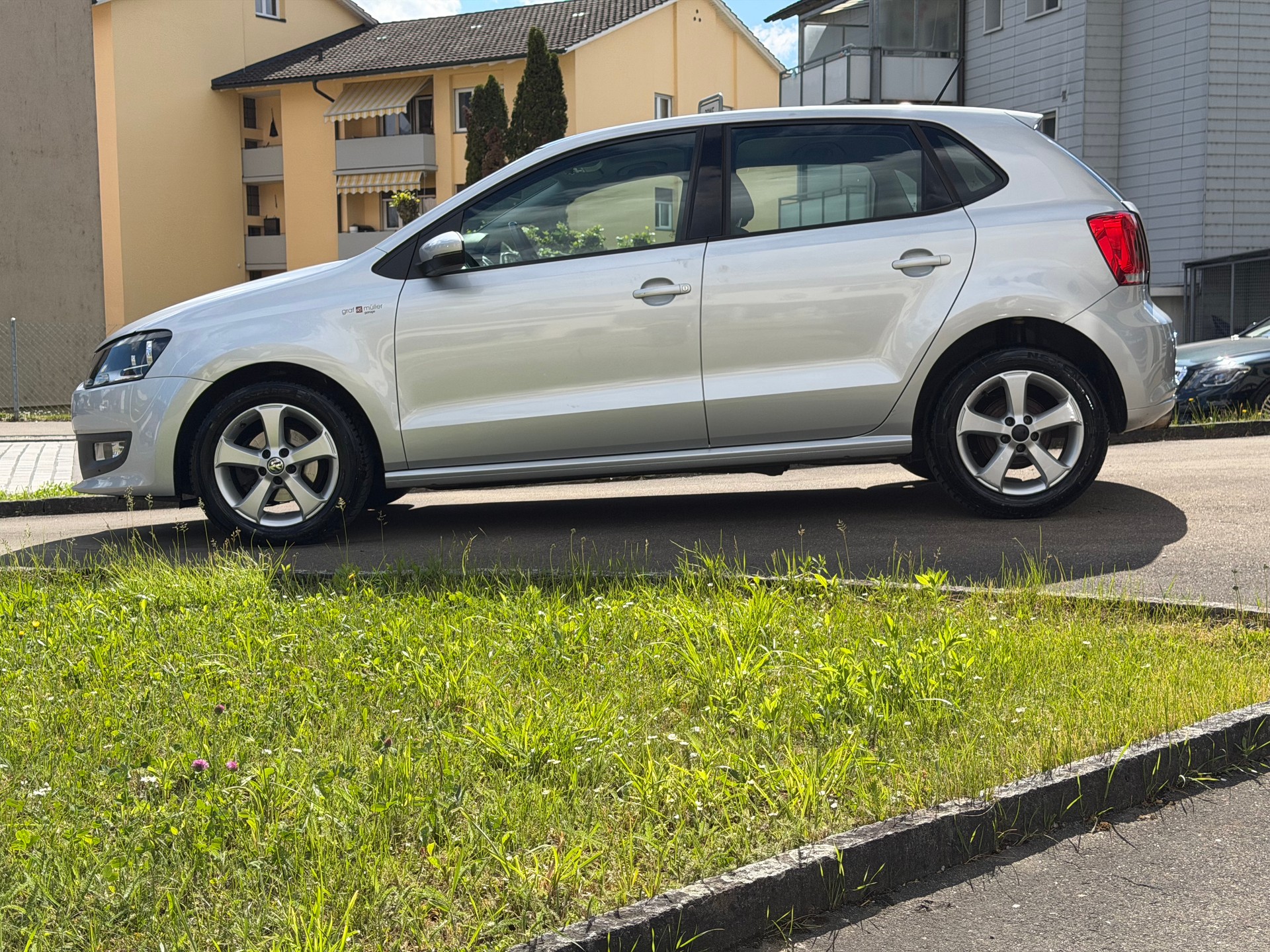 VW Polo 1.4 16V Highline DSG Top Ausstattung-image-3