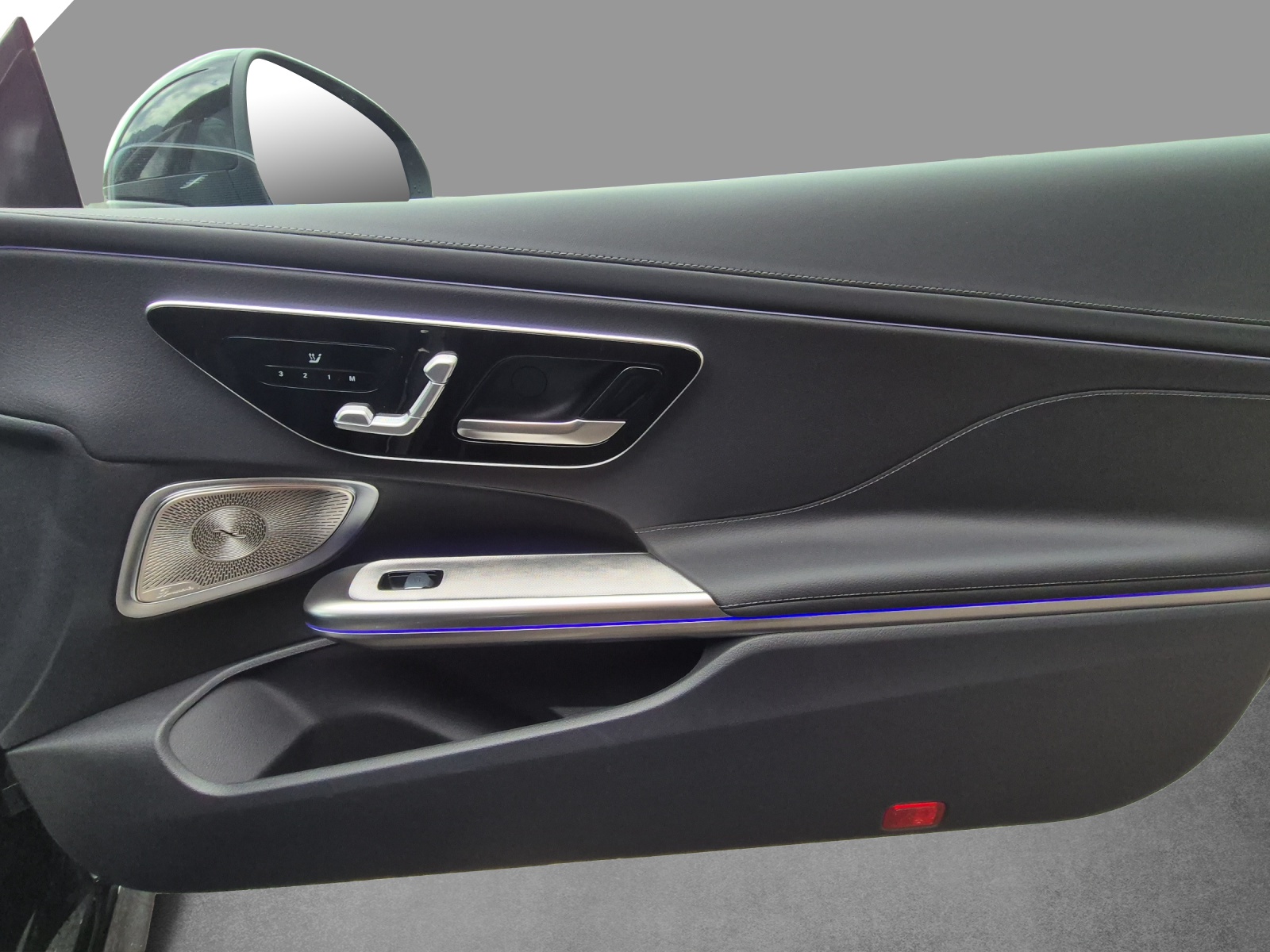 MERCEDES-BENZ CLE 200 Coupé 4M 9G-T-image-18