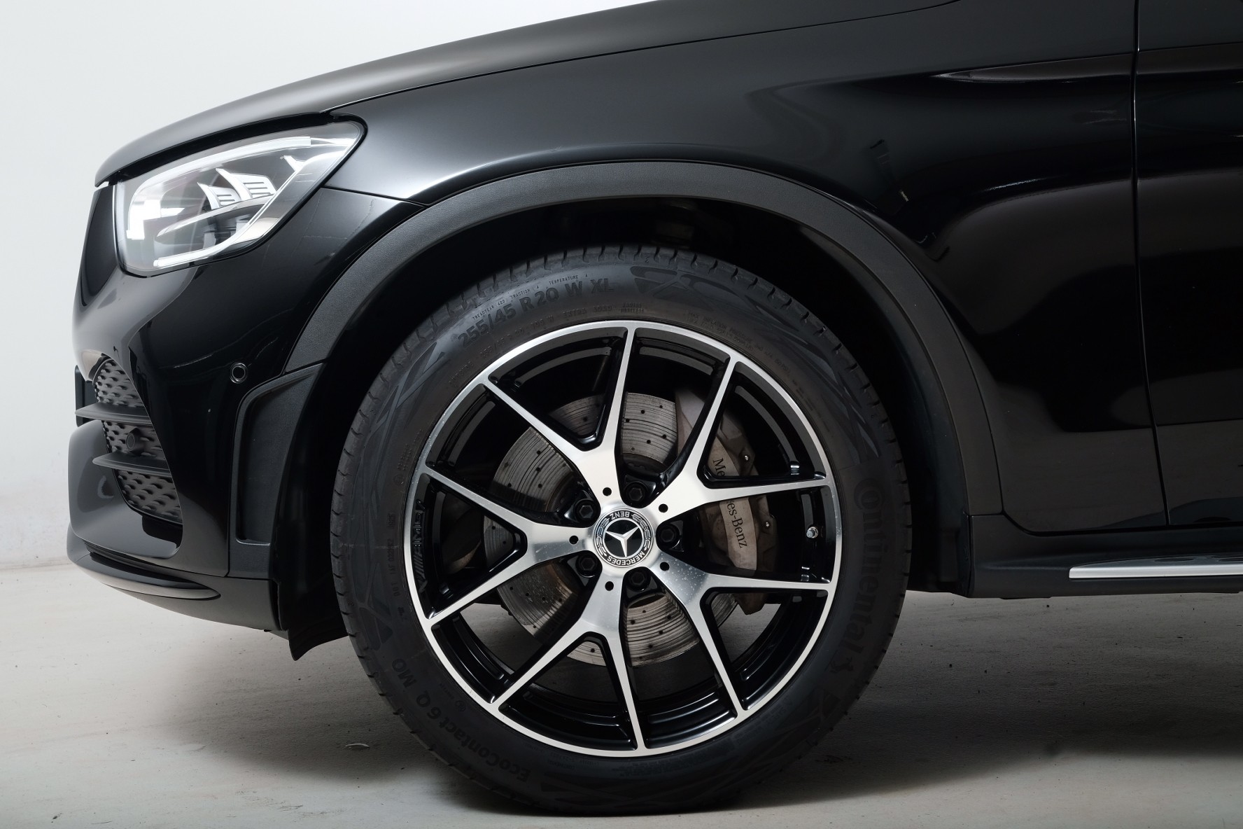 MERCEDES-BENZ GLC Coupé 200 AMG Line 4Matic 9G-Tronic-showroom-element-2