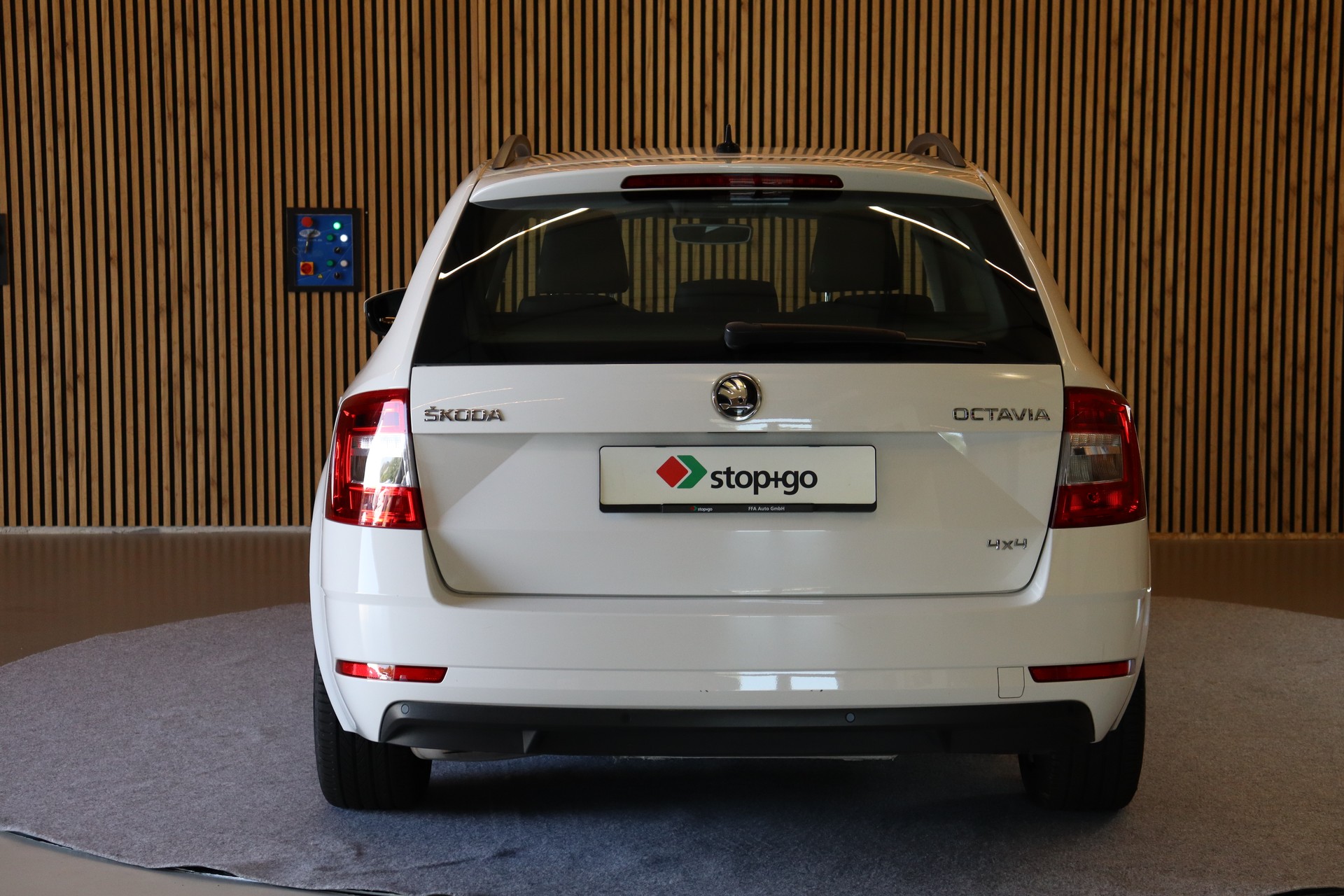 SKODA Octavia Combi 2.0 TDI 184 PS Ambition 4x4 DSG-image-7