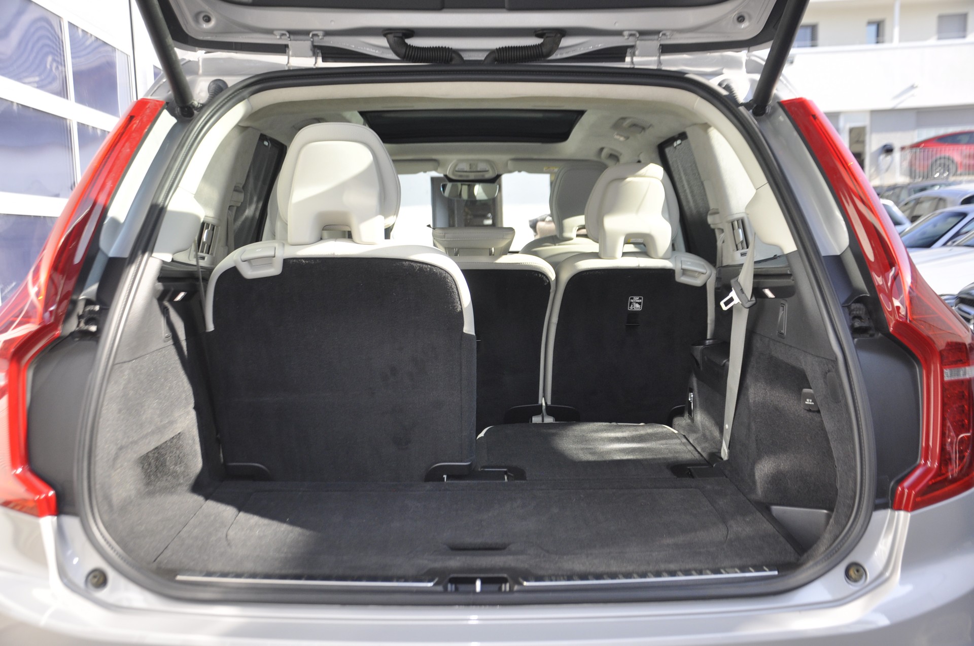 VOLVO XC90 B5 Diesel Mild Hybrid AWD Ultimate Bright Geartronic 7 Plätze-image-12