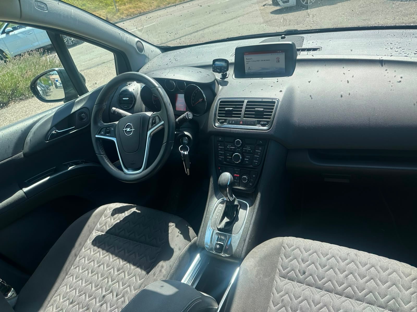 OPEL Meriva 1.4 Turbo Active Edition Automatic-image-9