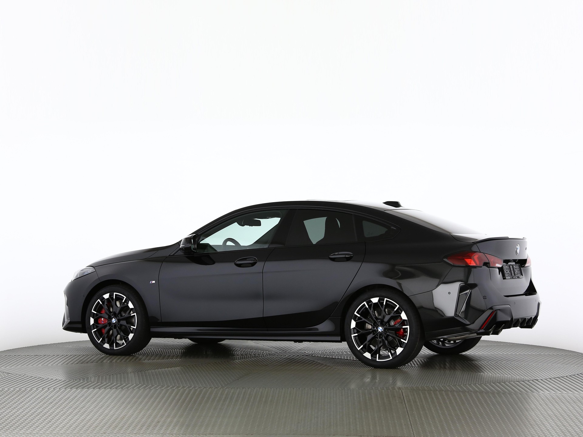 BMW M235i xDrive Gran Coupé-showroom-element-3
