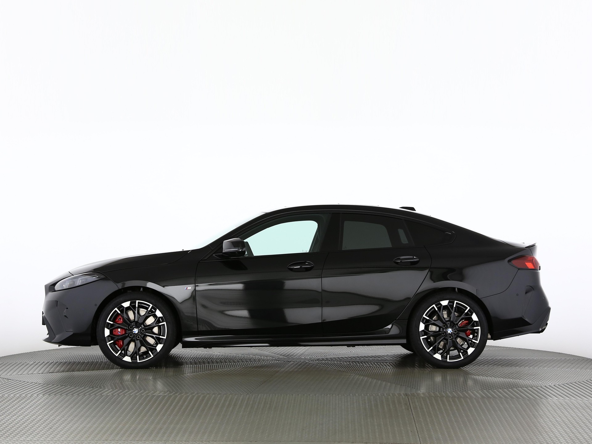BMW M235i xDrive Gran Coupé-showroom-element-2