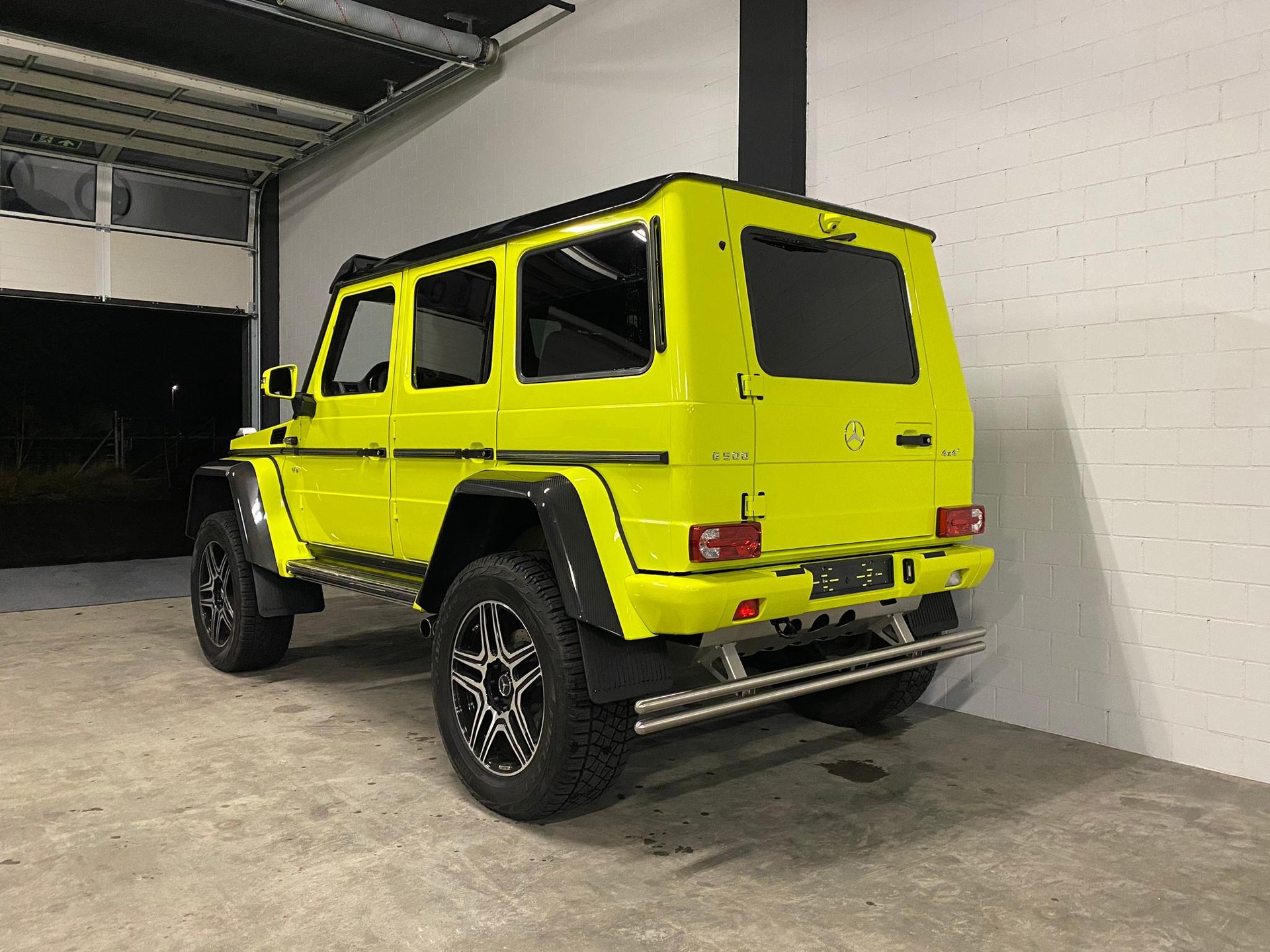 MERCEDES-BENZ G 500 4x42 7G-Tronic Sonderfarbe-showroom-element-3
