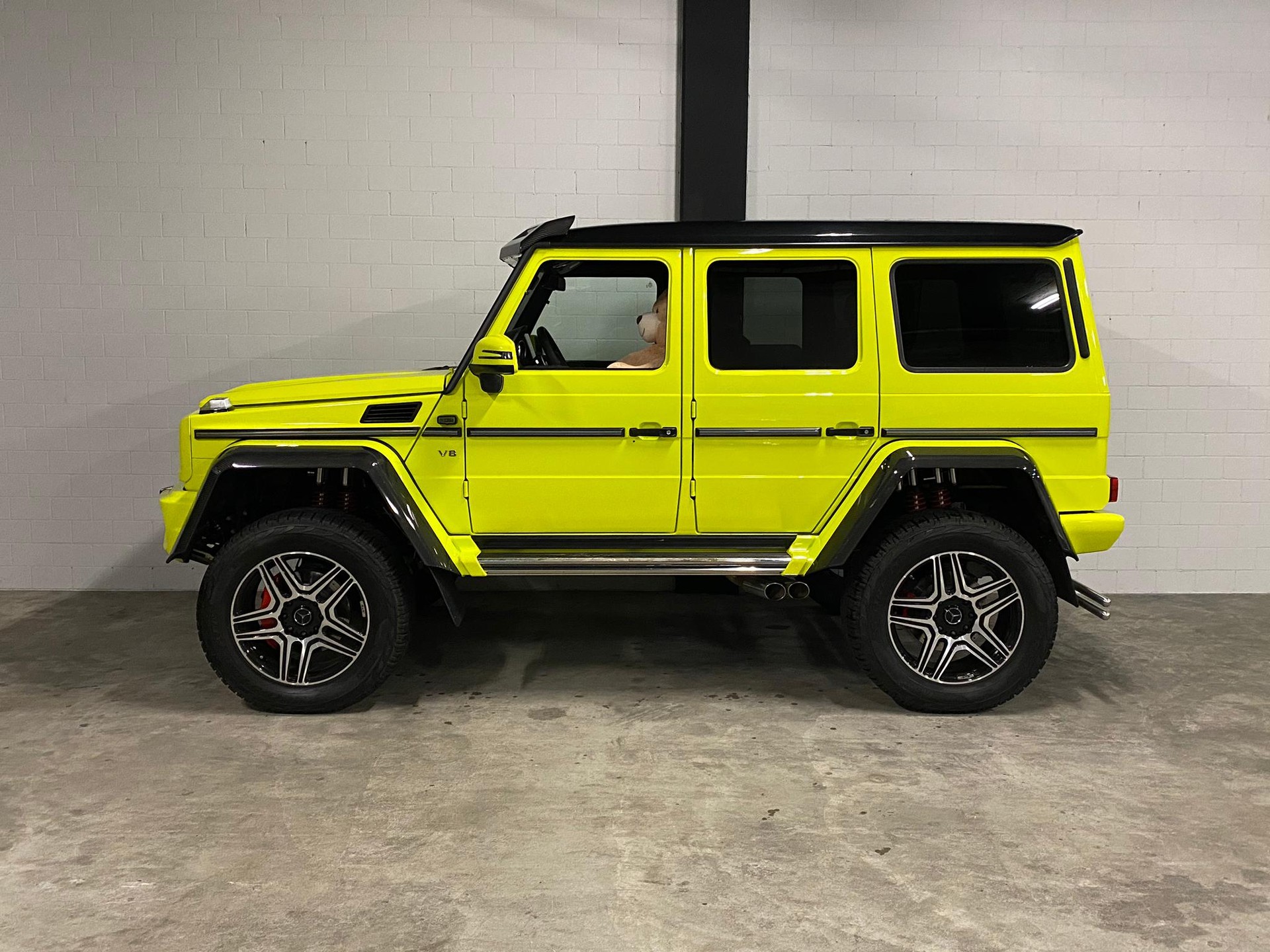 MERCEDES-BENZ G 500 4x42 7G-Tronic Sonderfarbe