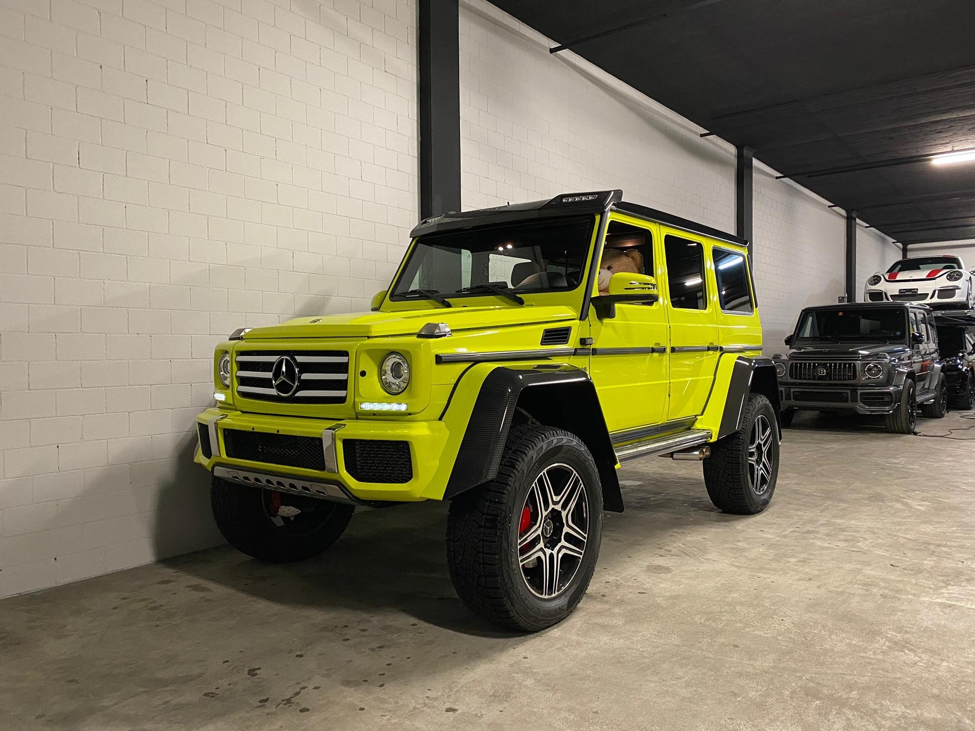 MERCEDES-BENZ G 500 4x42 7G-Tronic Sonderfarbe-showroom-element-1